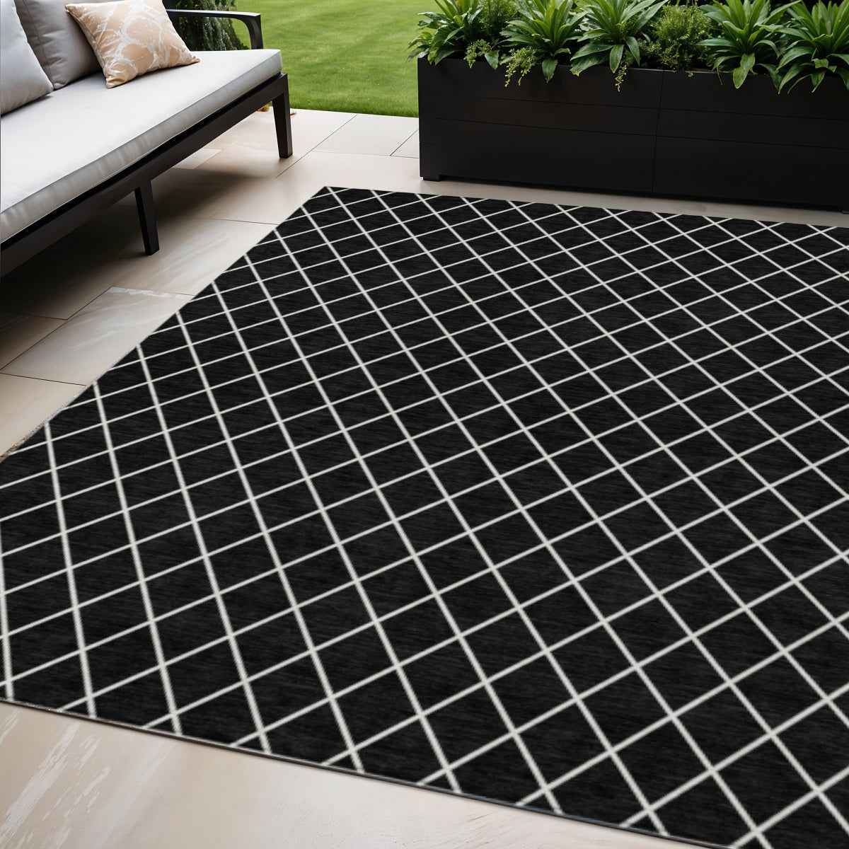 5' X 8' Black And Ivory Geometric Washable Indoor Outdoor Area Rug
