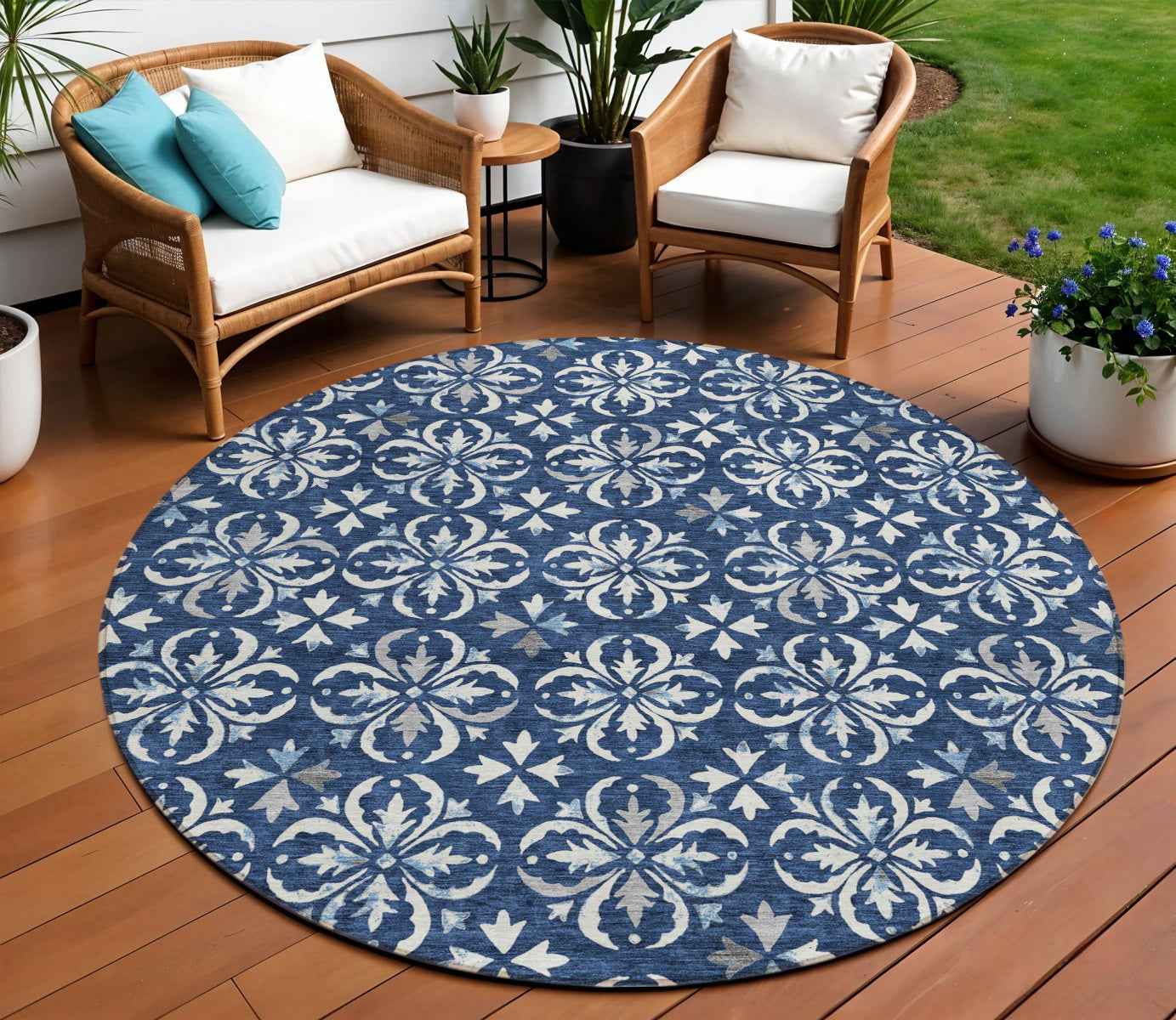 8' Navy Blue And Ivory Round Floral Washable Indoor Outdoor Area Rug