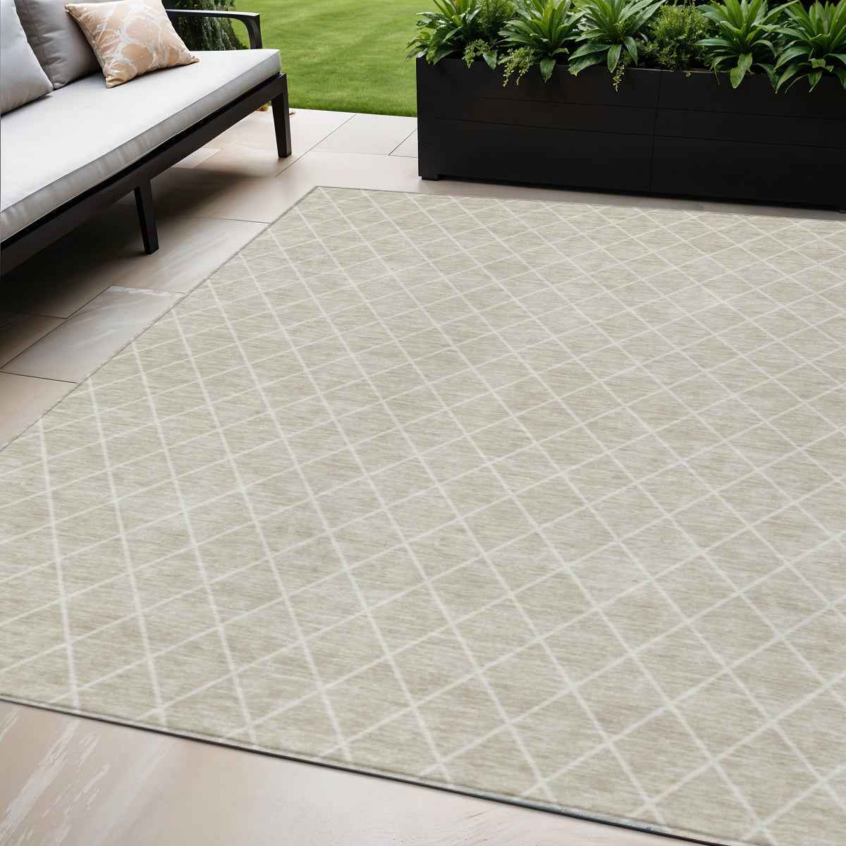 5' X 8' Beige And Ivory Geometric Washable Indoor Outdoor Area Rug