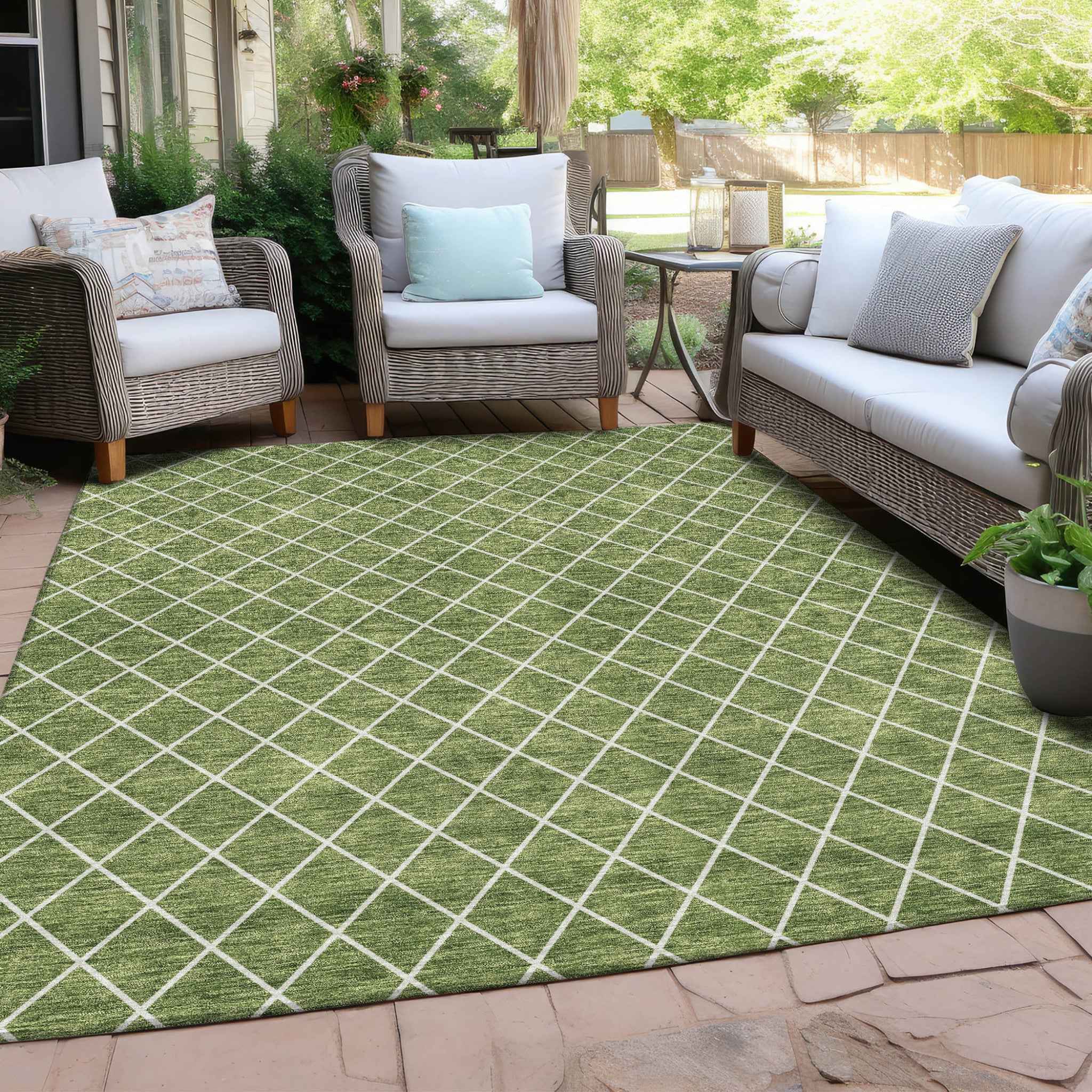 5' X 8' Green And Ivory Geometric Washable Indoor Outdoor Area Rug