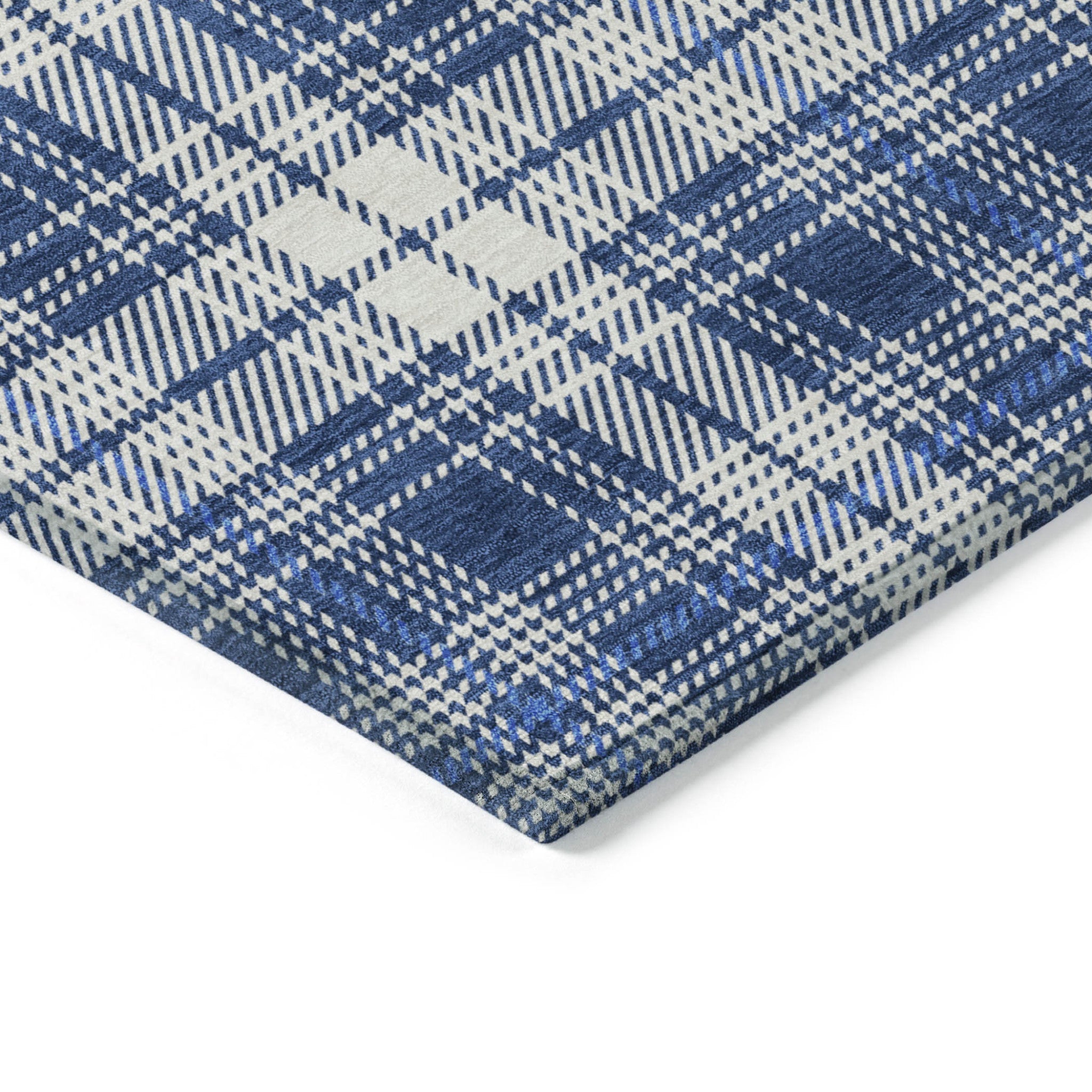 5' X 8' Navy Blue And Ivory Plaid Washable Indoor Outdoor Area Rug - Outdoor