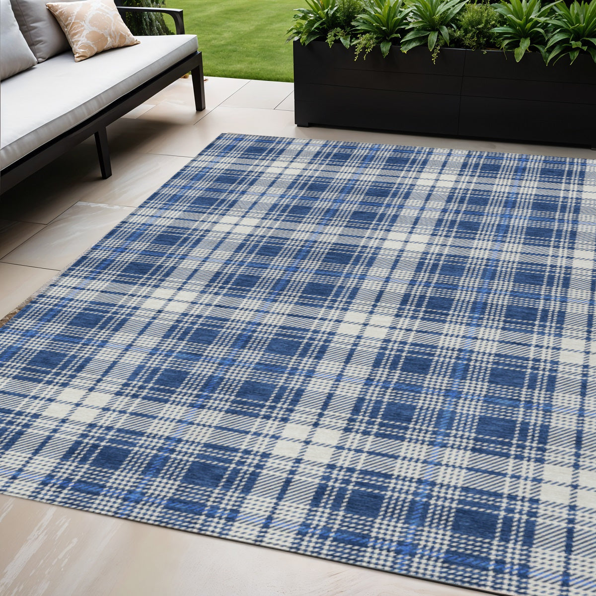 5' X 8' Navy Blue And Ivory Plaid Washable Indoor Outdoor Area Rug - Outdoor