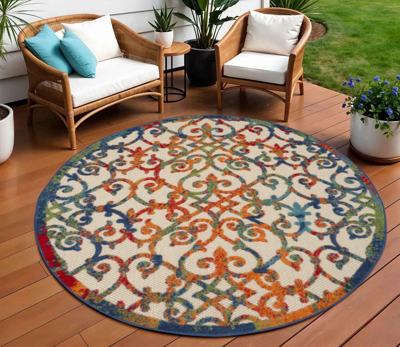 8' Ivory And Blue Round Indoor Outdoor Area Rug