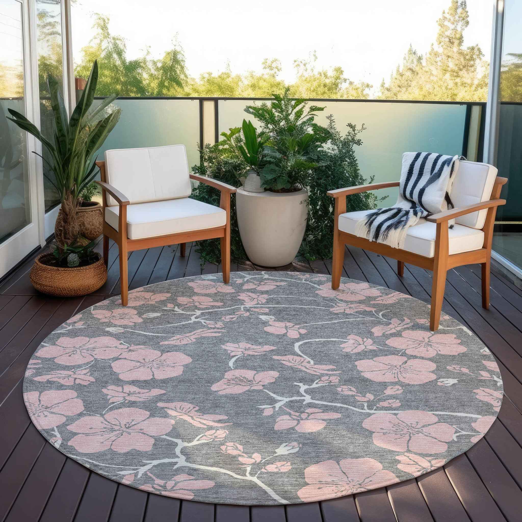 8' Gray Pink And Ivory Round Floral Washable Indoor Outdoor Area Rug