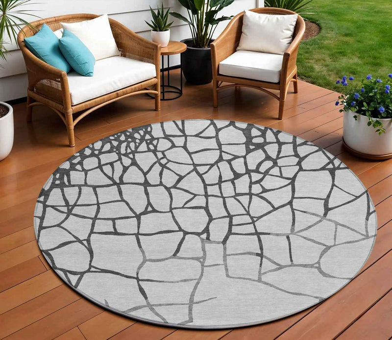8' Gray And Charcoal Round Abstract Washable Indoor Outdoor Area Rug