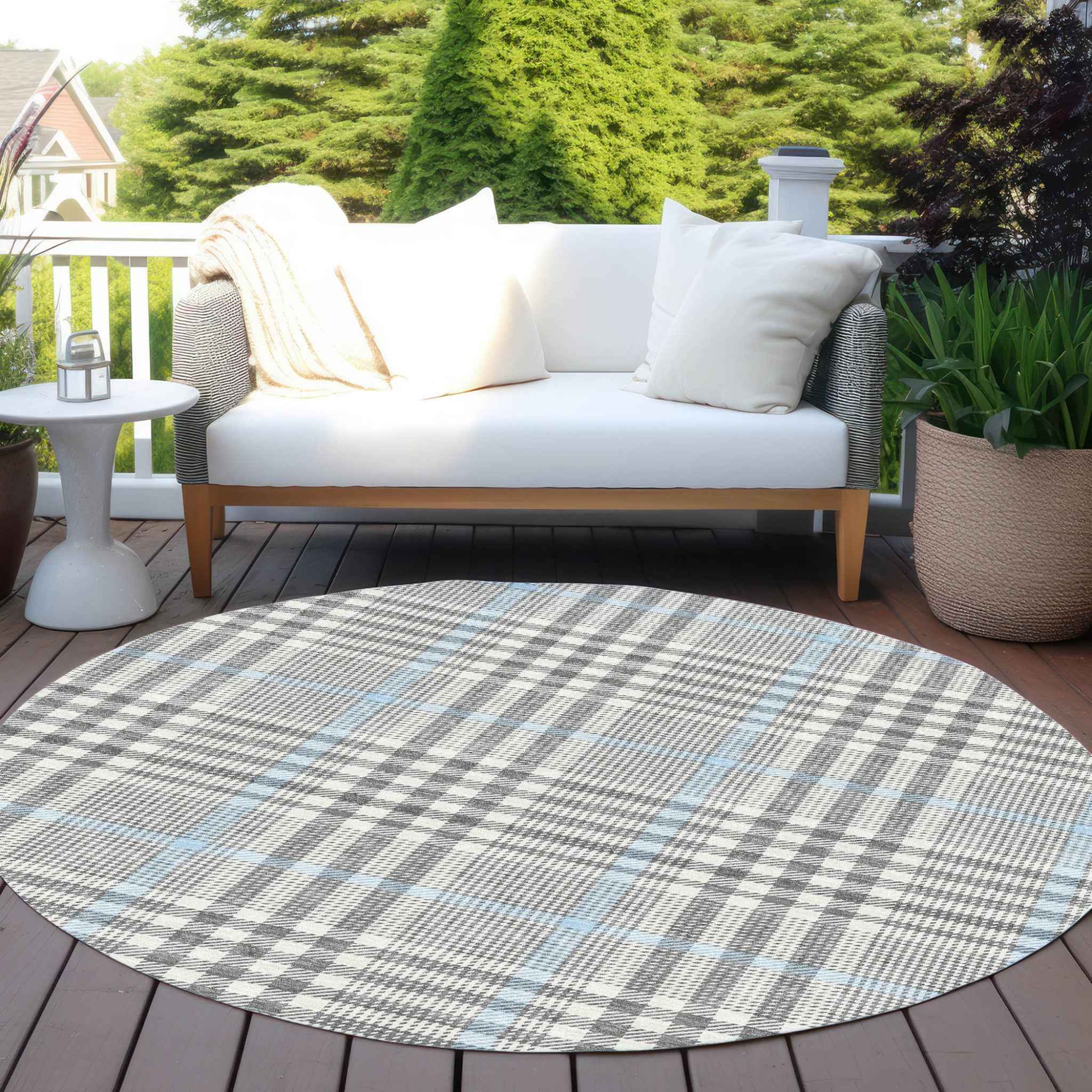 8' Gray Blue And Beige Round Plaid Washable Indoor Outdoor Area Rug