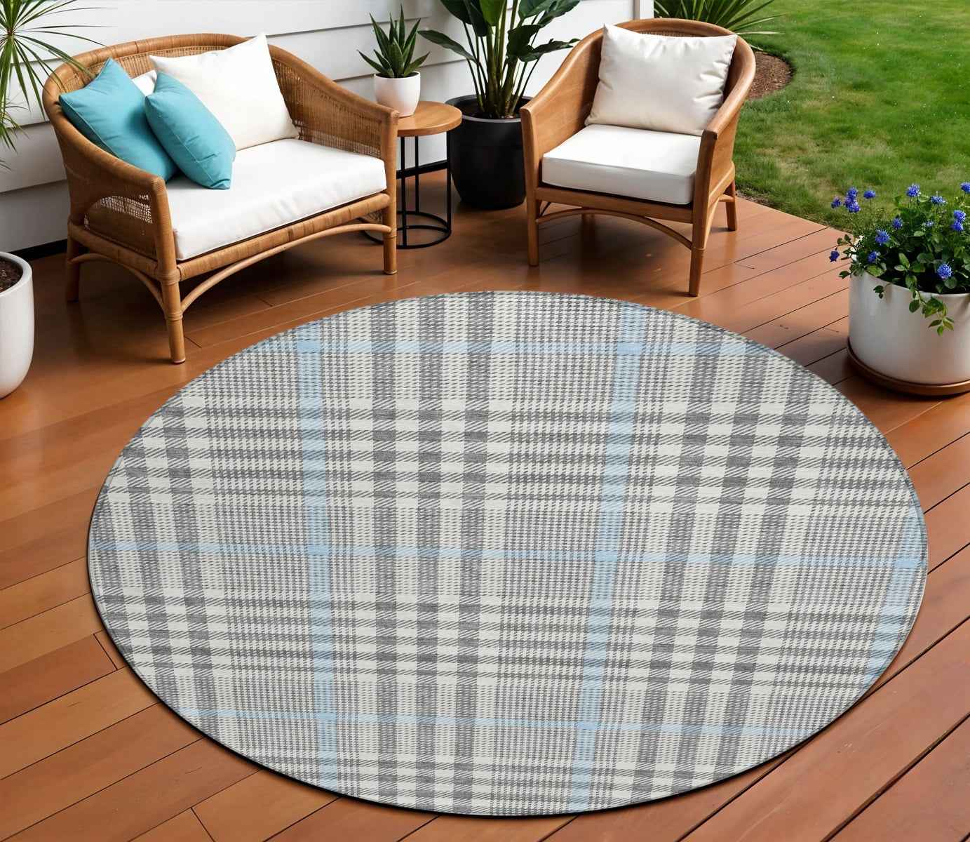 8' Gray Blue And Beige Round Plaid Washable Indoor Outdoor Area Rug