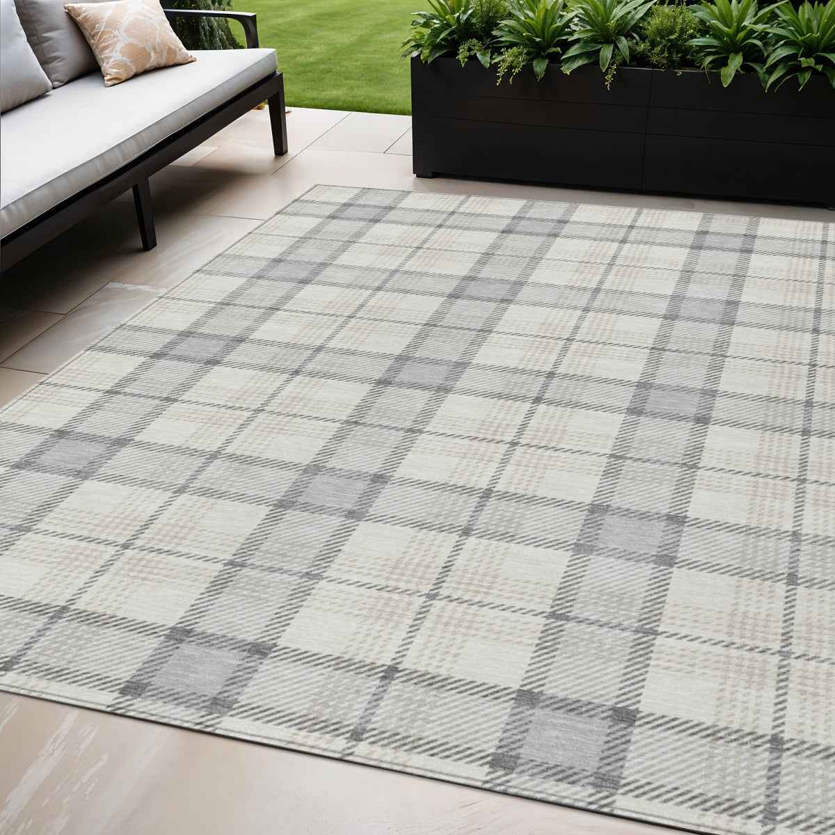 5' X 8' Silver And Gray Plaid Washable Indoor Outdoor Area Rug