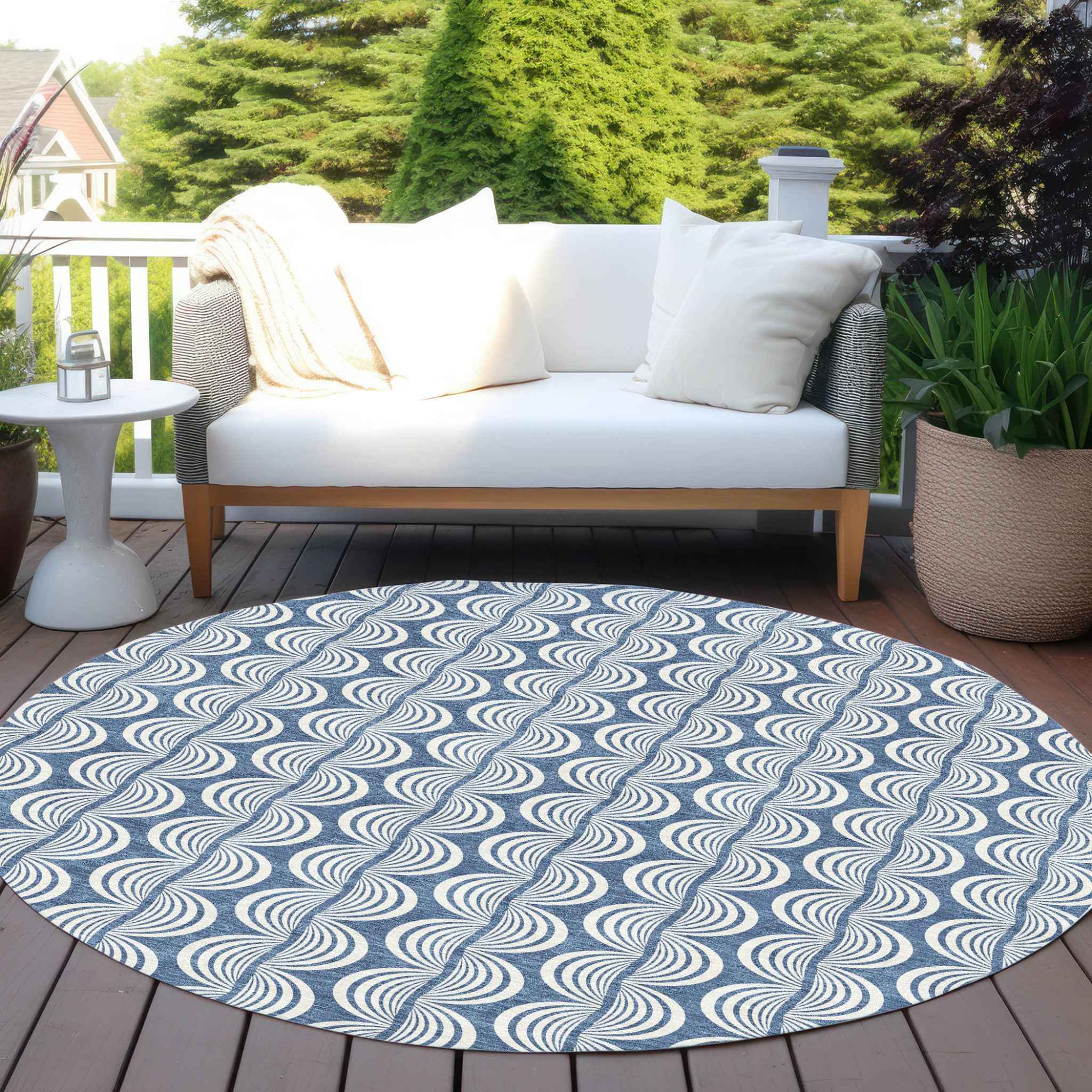 8' Denim Blue And Ivory Round Ogee Washable Indoor Outdoor Area Rug