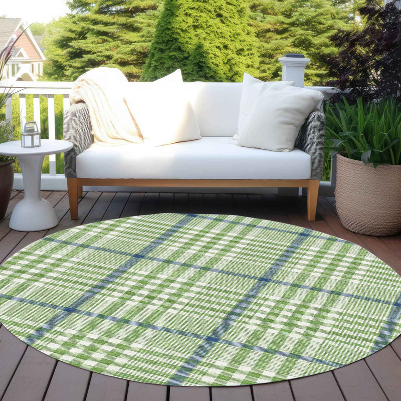 8' Green And Ivory Round Plaid Washable Indoor Outdoor Area Rug