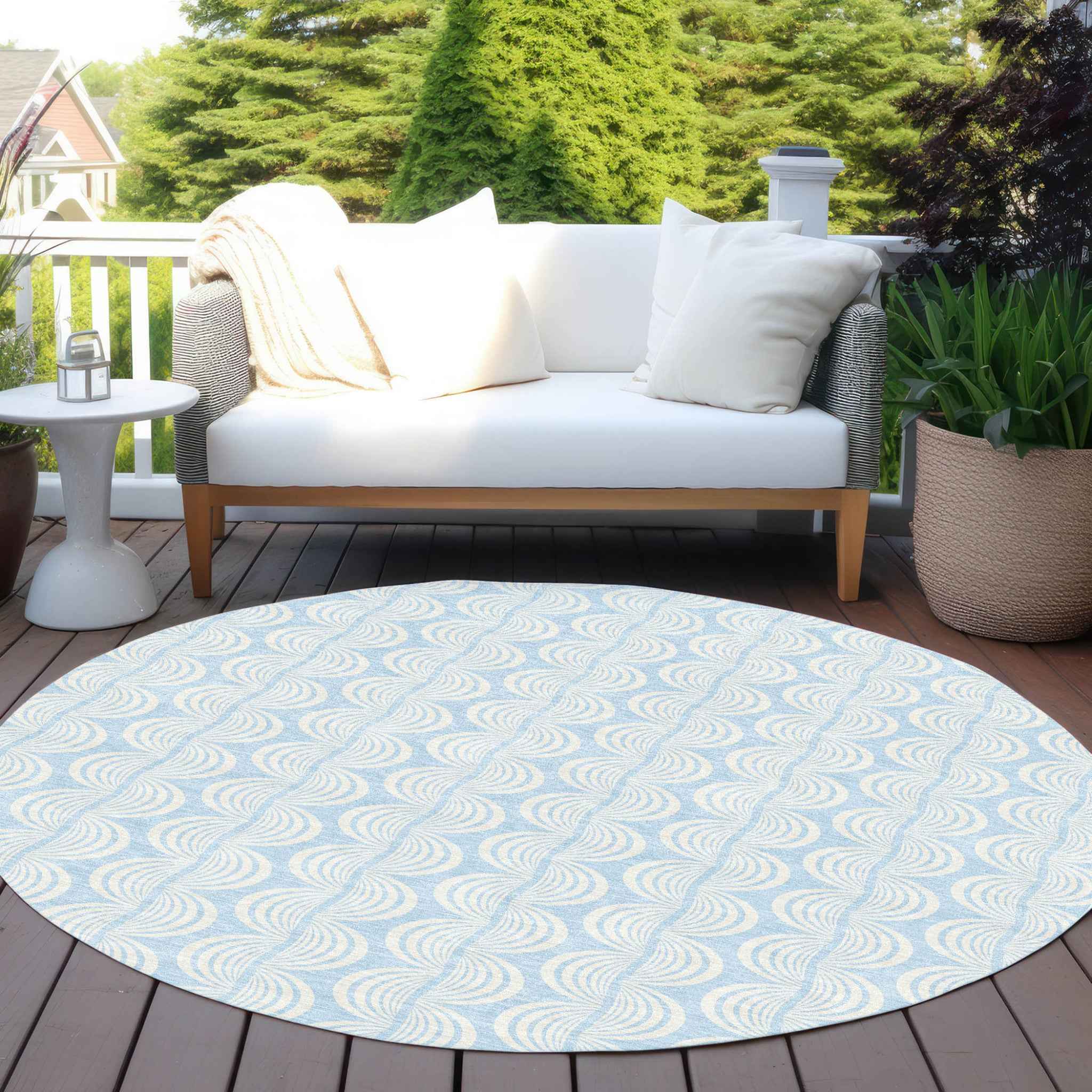 8' Sky Blue And Beige Round Ogee Washable Indoor Outdoor Area Rug