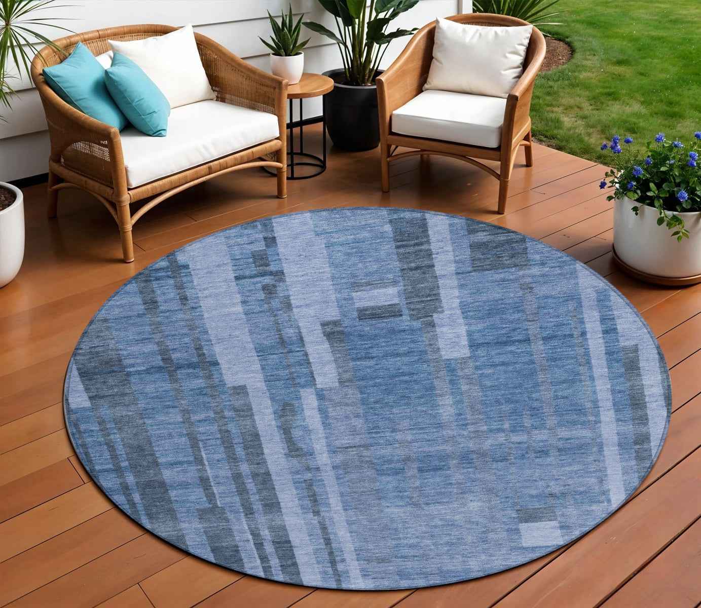8' Navy Blue And Gray Round Striped Washable Indoor Outdoor Area Rug