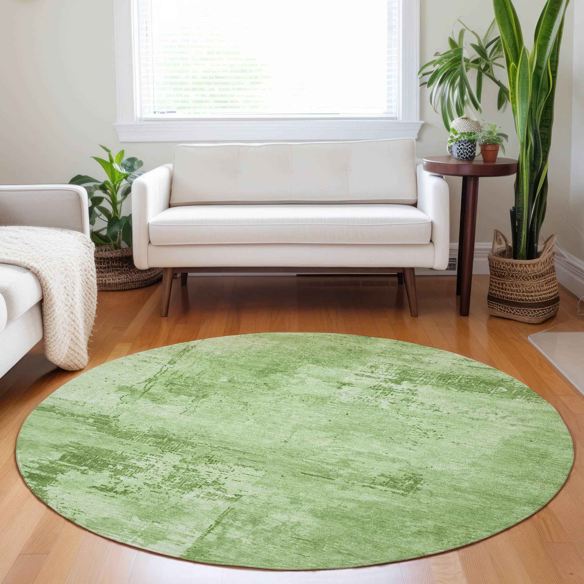 8' Green And Ivory Round Abstract Washable Indoor Outdoor Area Rug