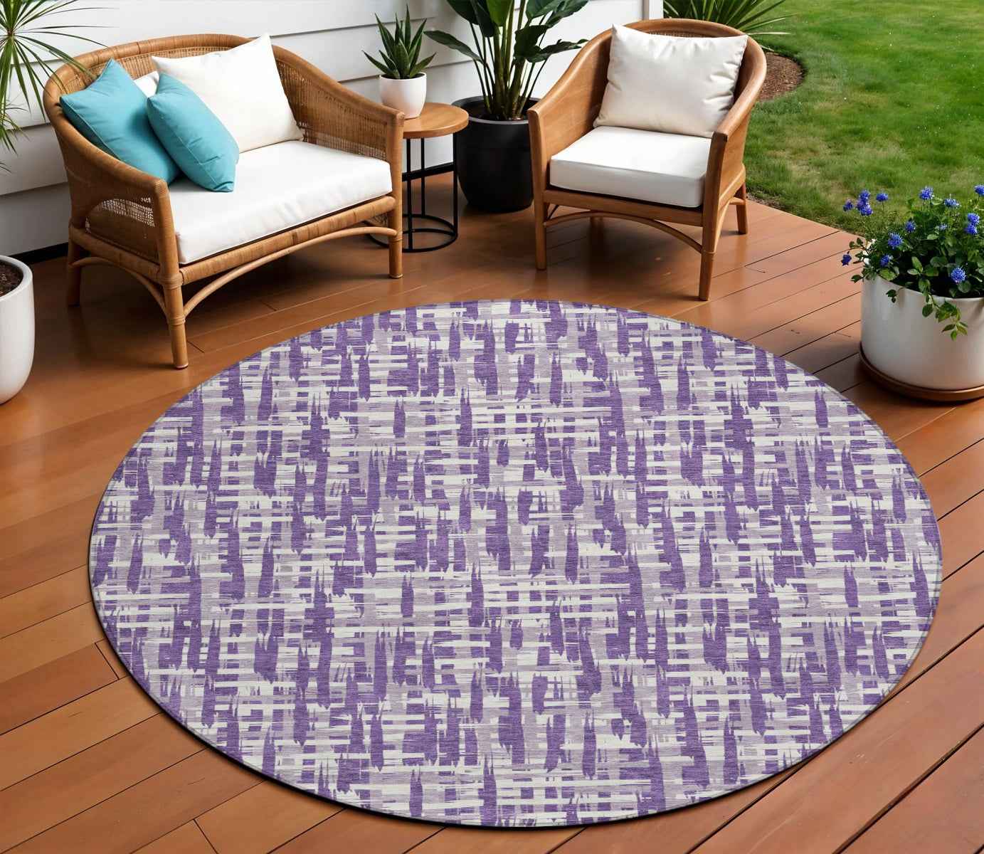 8' Purple And Lavender Round Abstract Washable Indoor Outdoor Area Rug