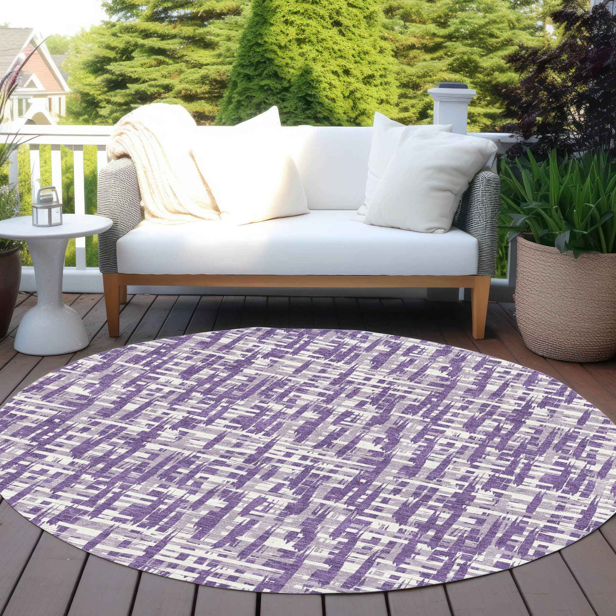 8' Purple And Lavender Round Abstract Washable Indoor Outdoor Area Rug