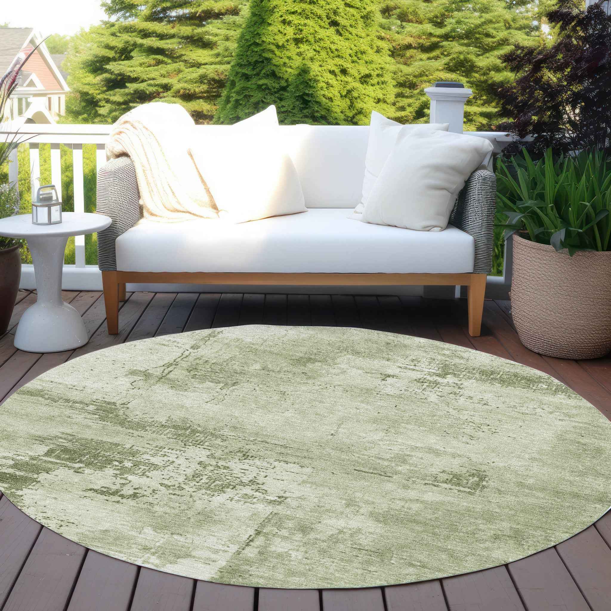 8' Olive Green And Ivory Round Abstract Washable Indoor Outdoor Area Rug