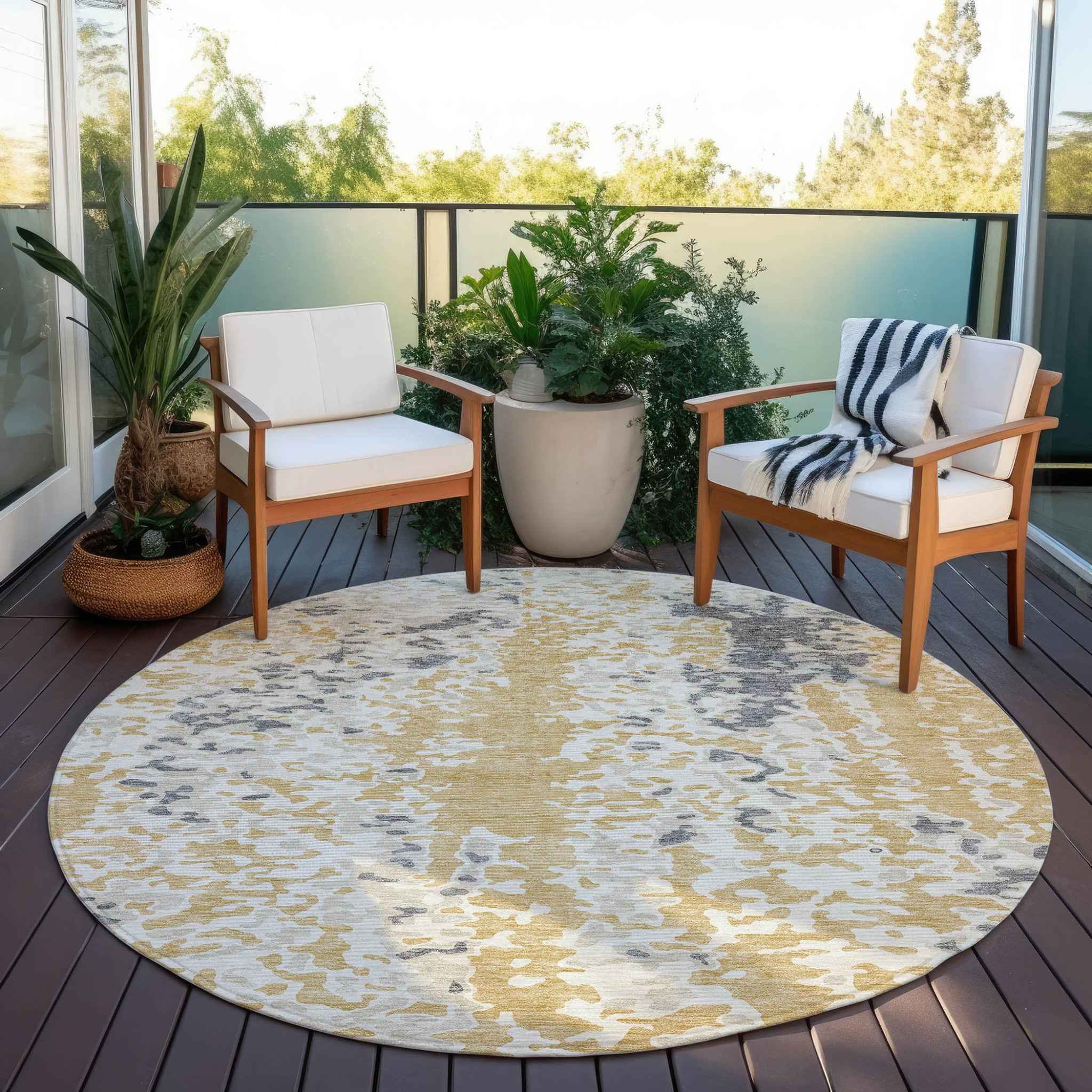 8' Gold And Ivory Round Abstract Washable Indoor Outdoor Area Rug