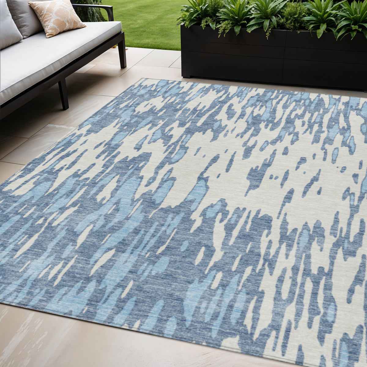5' X 8' Denim Blue And Ivory Abstract Washable Indoor Outdoor Area Rug