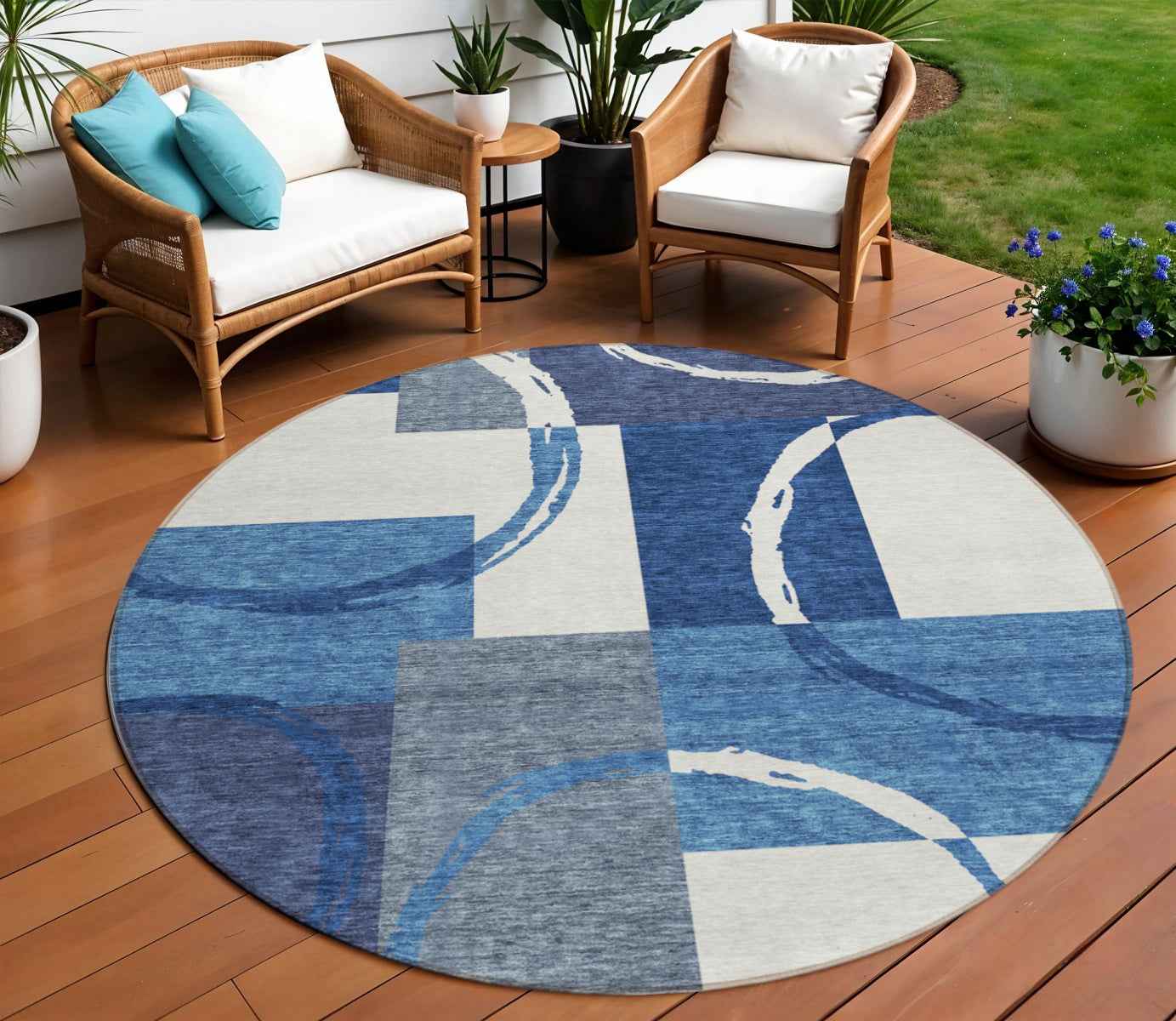 8' Blue And Ivory Round Geometric Washable Indoor Outdoor Area Rug