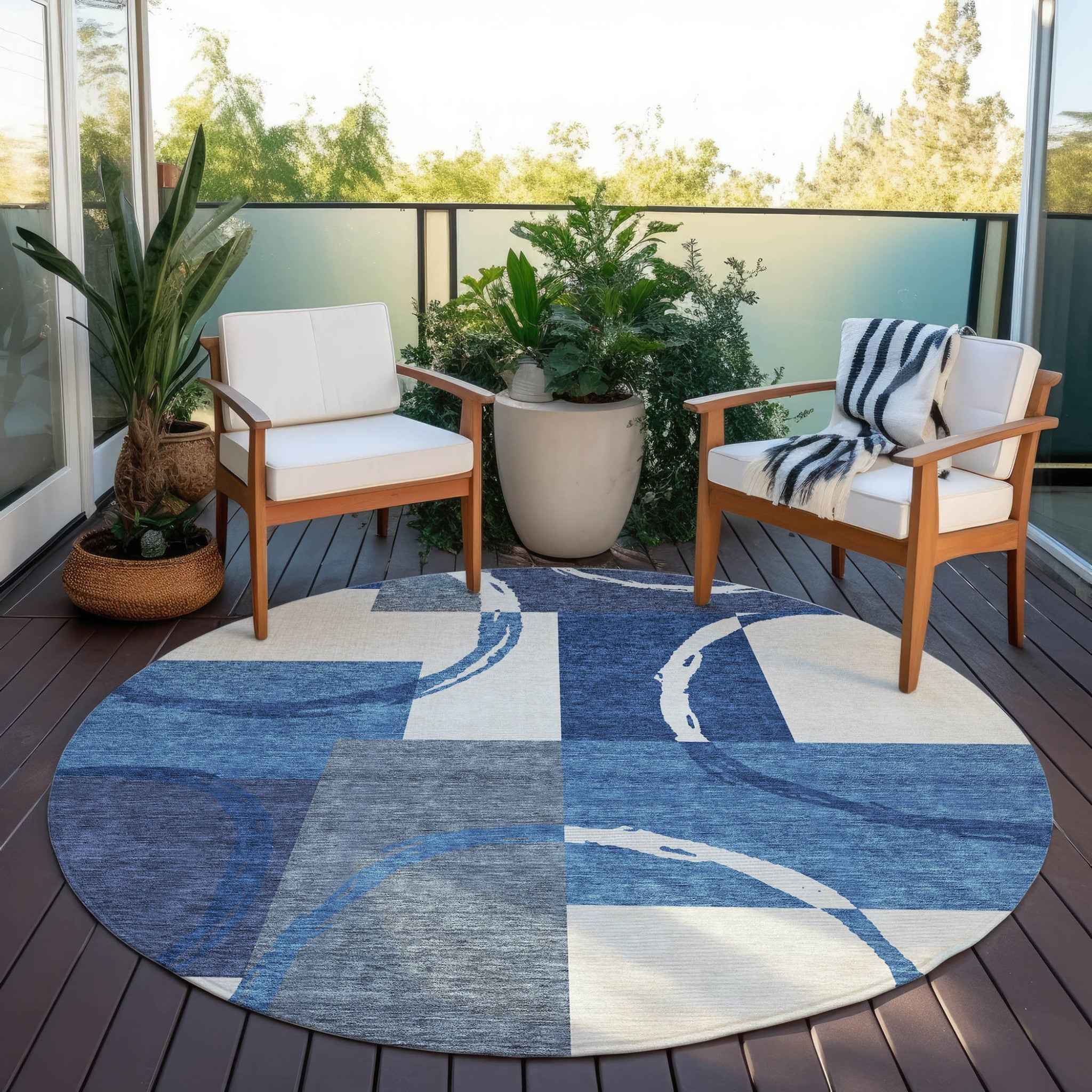 8' Blue And Ivory Round Geometric Washable Indoor Outdoor Area Rug