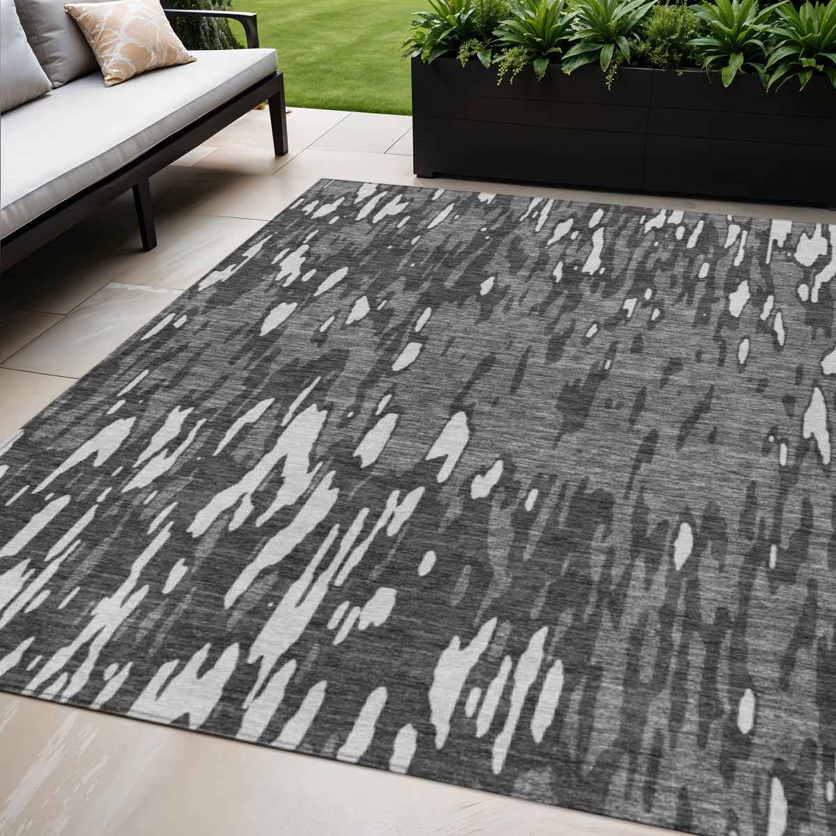 5' X 8' Gray And Ivory Abstract Washable Indoor Outdoor Area Rug