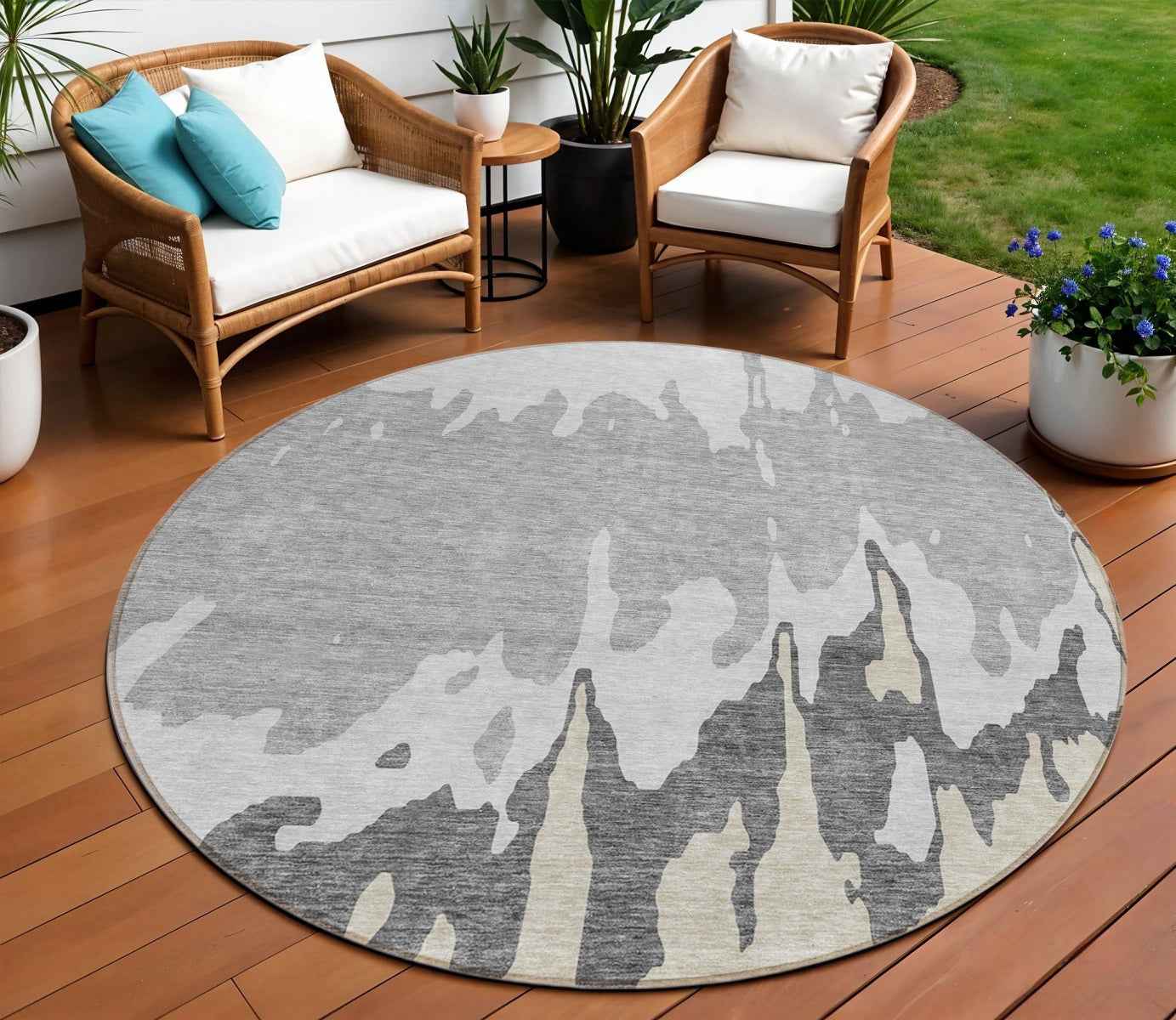 8' Gray And Silver Round Abstract Washable Indoor Outdoor Area Rug