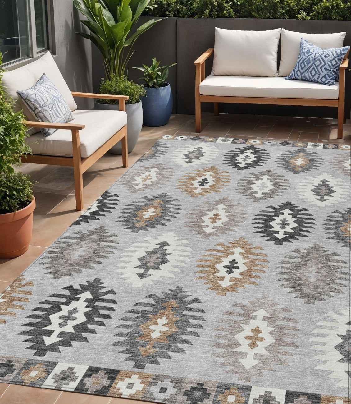 5' X 8' Silver Beige And Charcoal Southwestern Washable Indoor Outdoor Area Rug