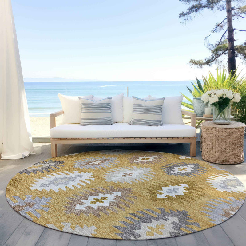 8' Gold Ivory And Taupe Round Southwestern Washable Indoor Outdoor Area Rug