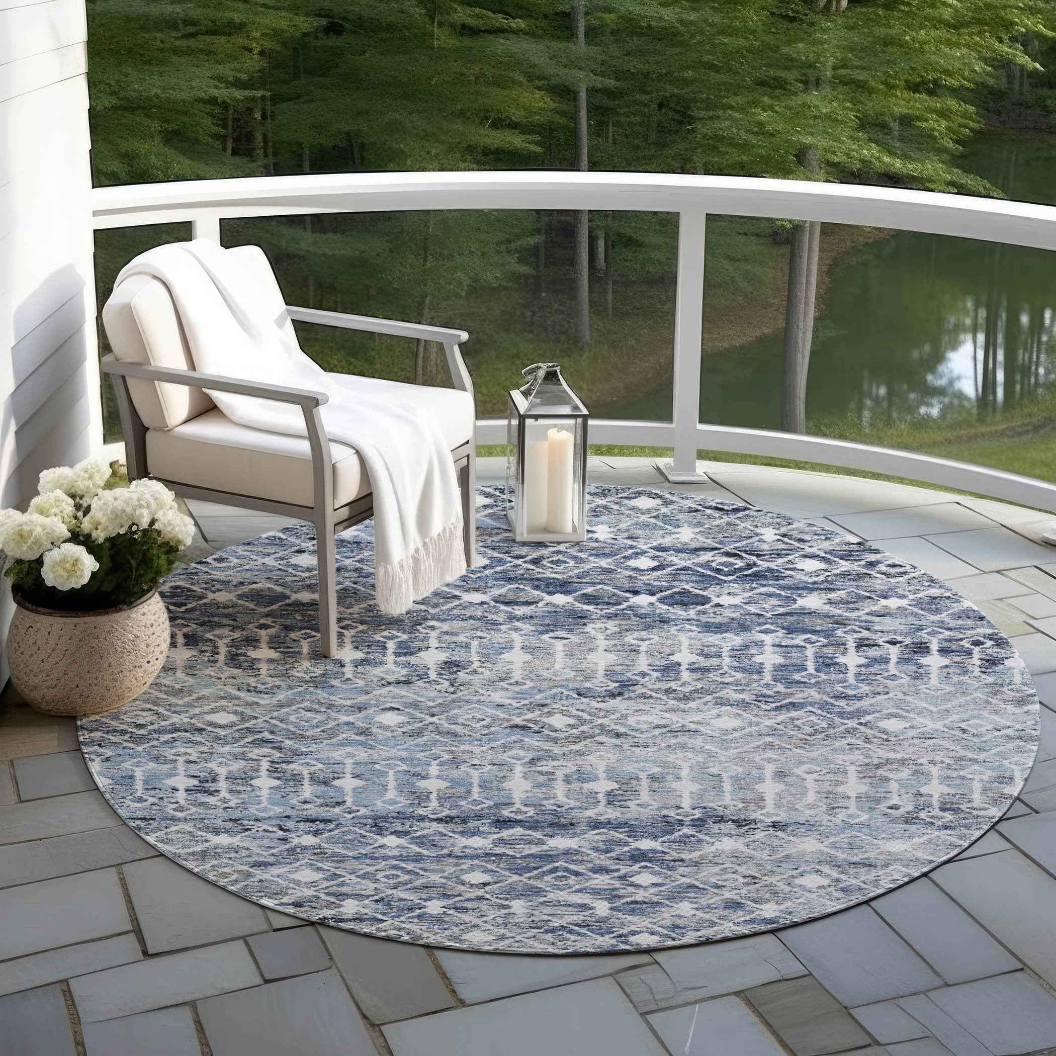 8' Blue And Silver Round Argyle Washable Indoor Outdoor Area Rug