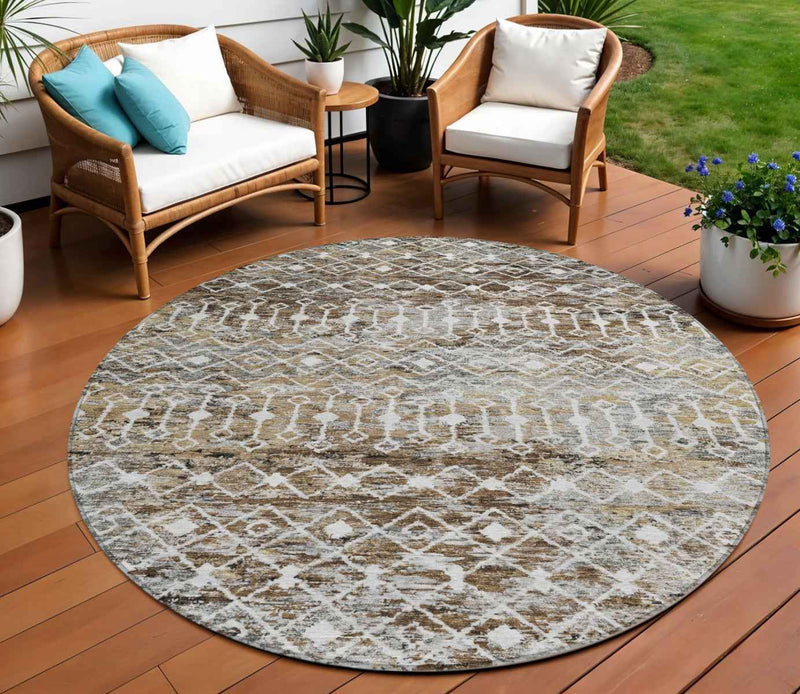 8' Brown And Beige Round Argyle Washable Indoor Outdoor Area Rug