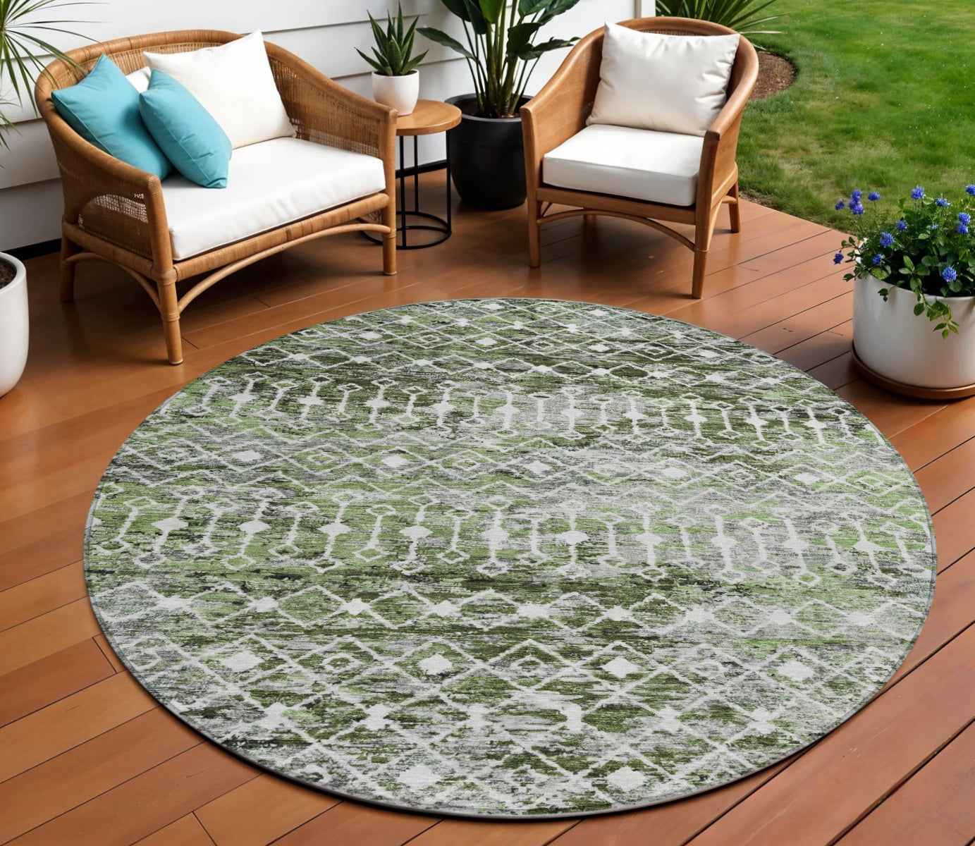 8' Olive Green And Ivory Round Argyle Washable Indoor Outdoor Area Rug