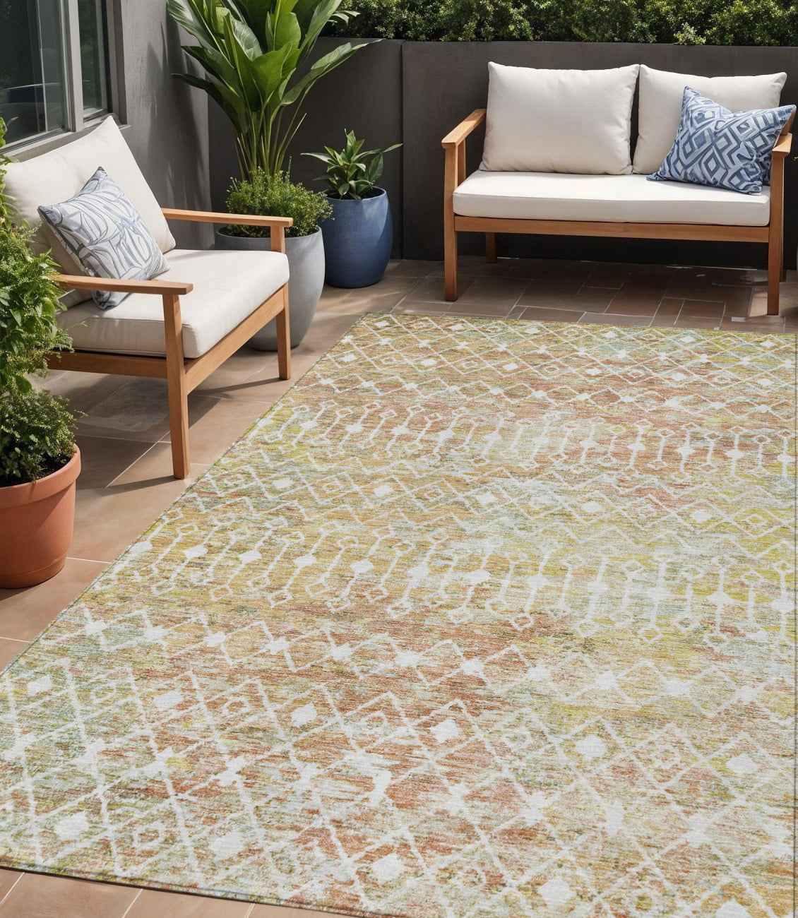 5' X 8' Peach And Ivory Argyle Washable Indoor Outdoor Area Rug