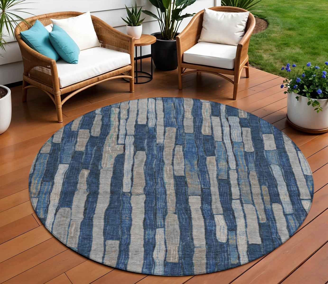 8' Navy Blue And Denim Blue Round Striped Washable Indoor Outdoor Area Rug