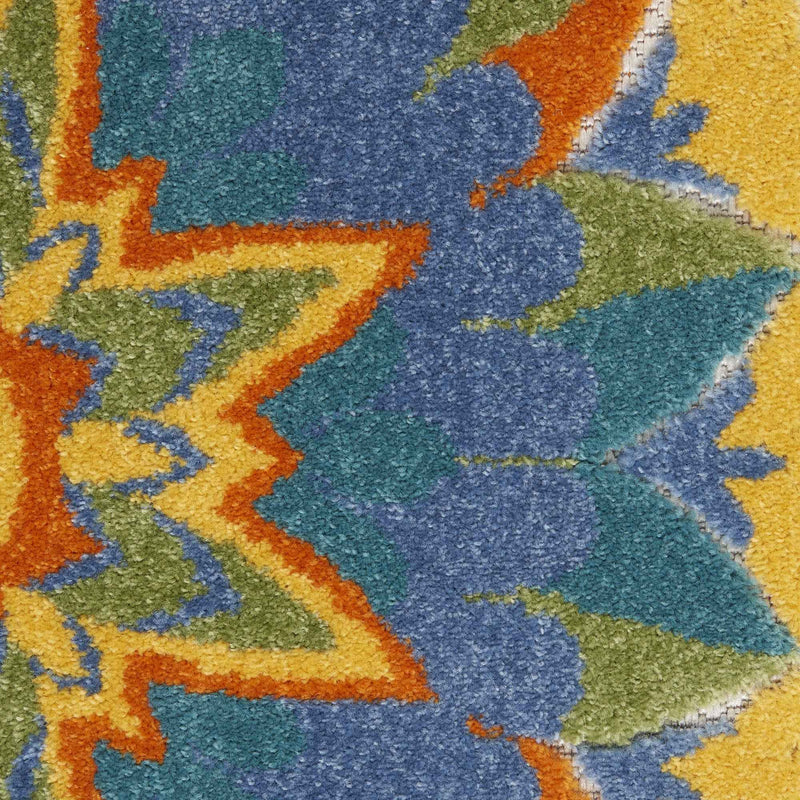 6' X 9' Ivory And Blue Floral Indoor Outdoor Area Rug