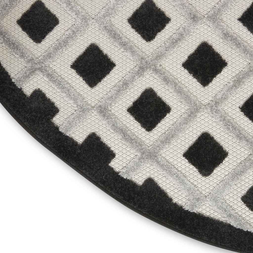 5' Black And White Round Indoor Outdoor Area Rug