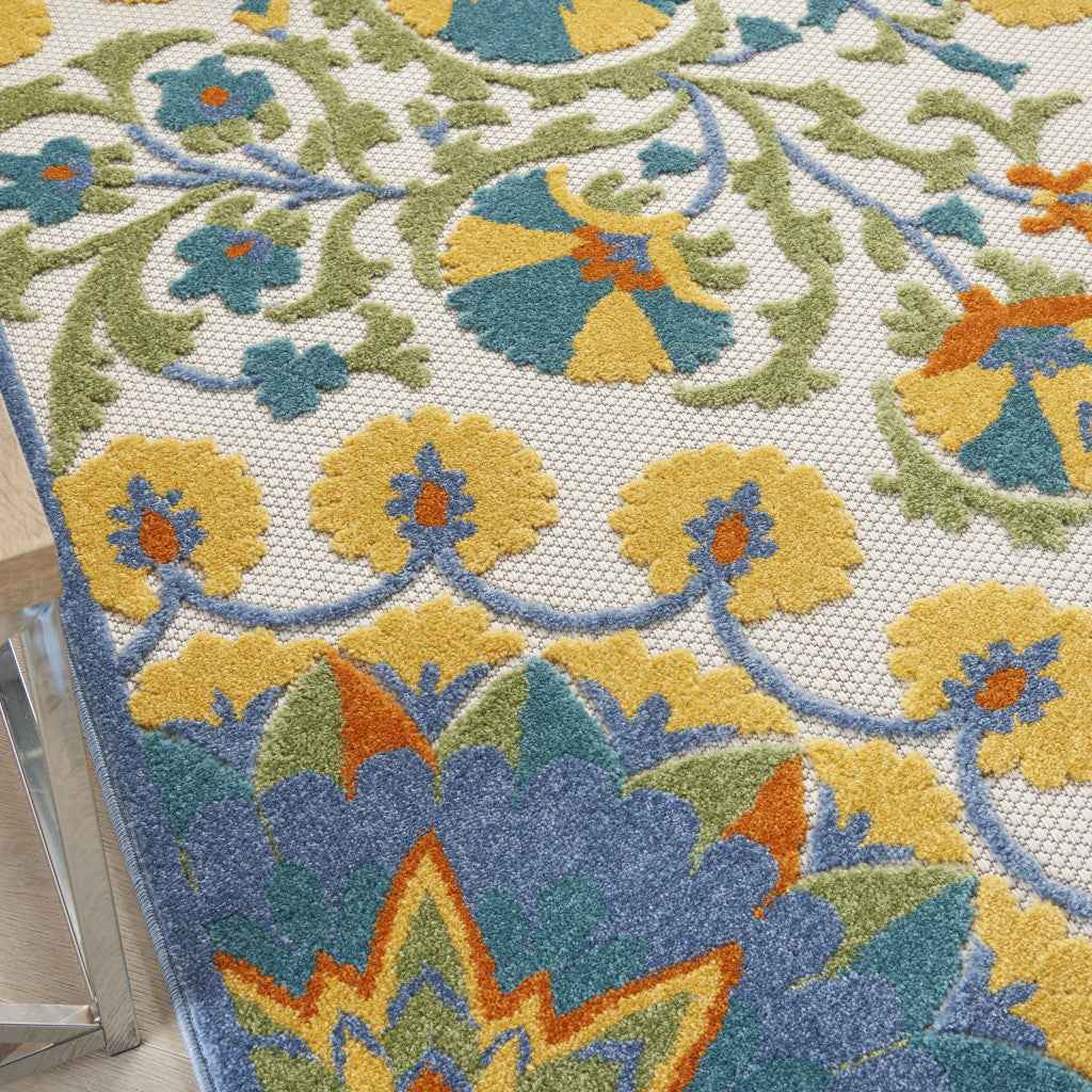 4' X 6' Ivory And Blue Floral Indoor Outdoor Area Rug