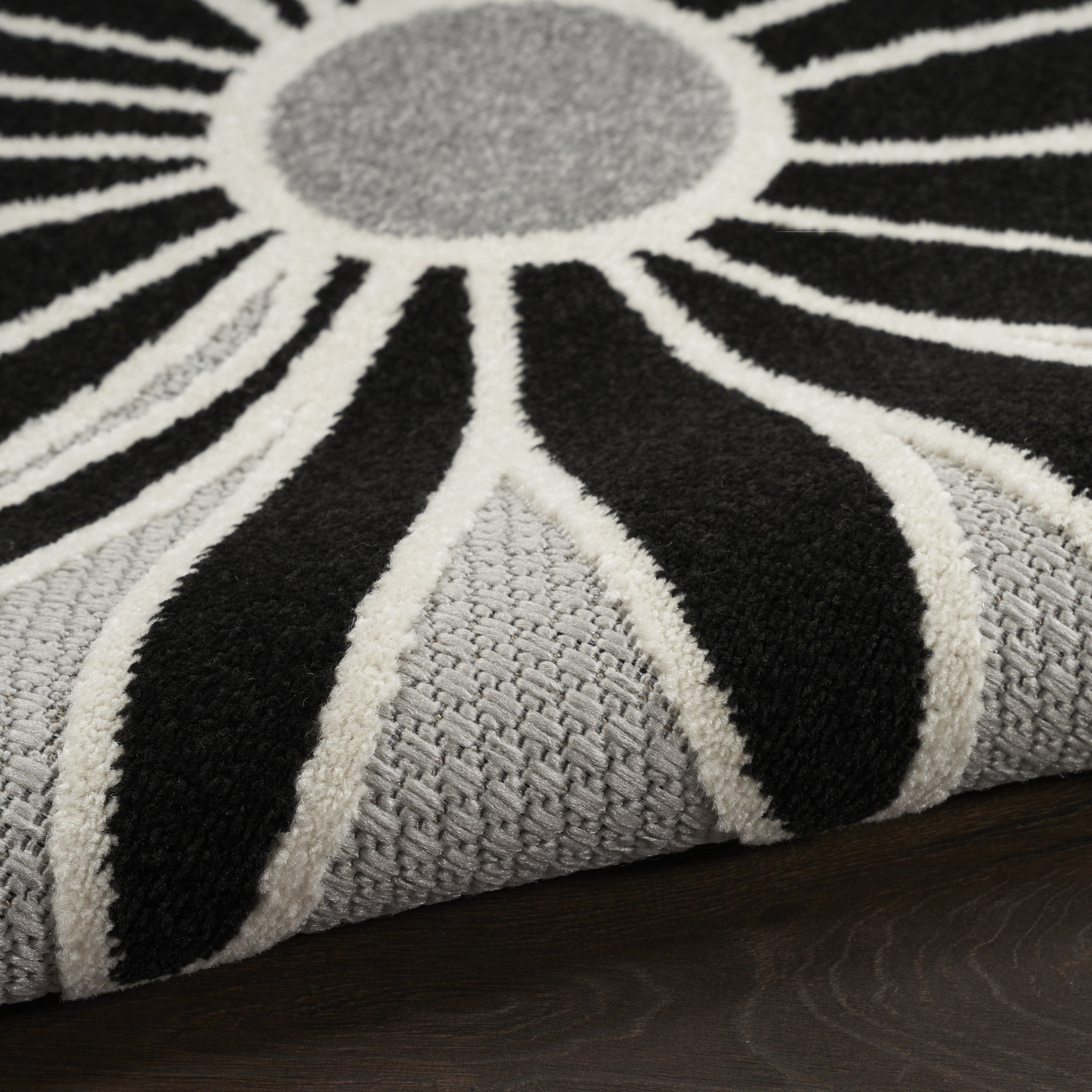 5' Black And White Round Floral Indoor Outdoor Area Rug - Sports & Outdoor