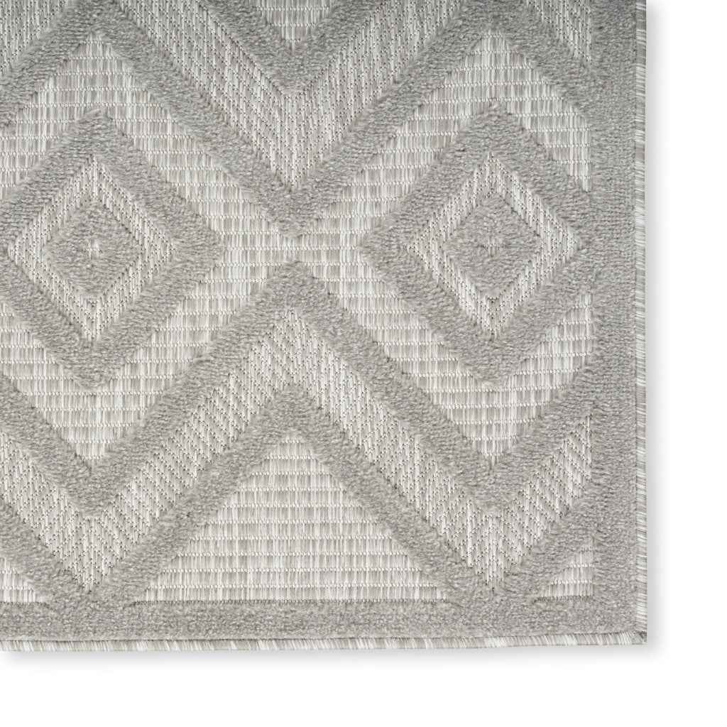 7' X 10' Gray Indoor Outdoor Area Rug