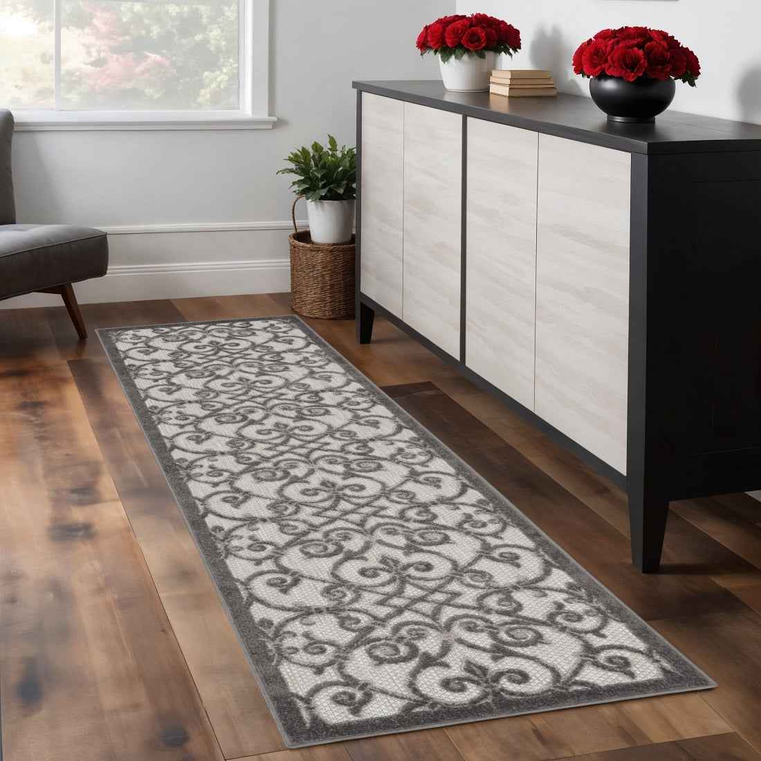 8' Gray Indoor Outdoor Area Rug