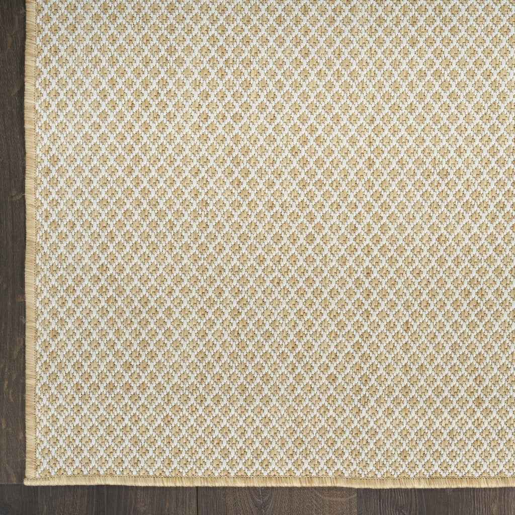 5' X 7' Natural And Ivory Geometric Indoor Outdoor Area Rug