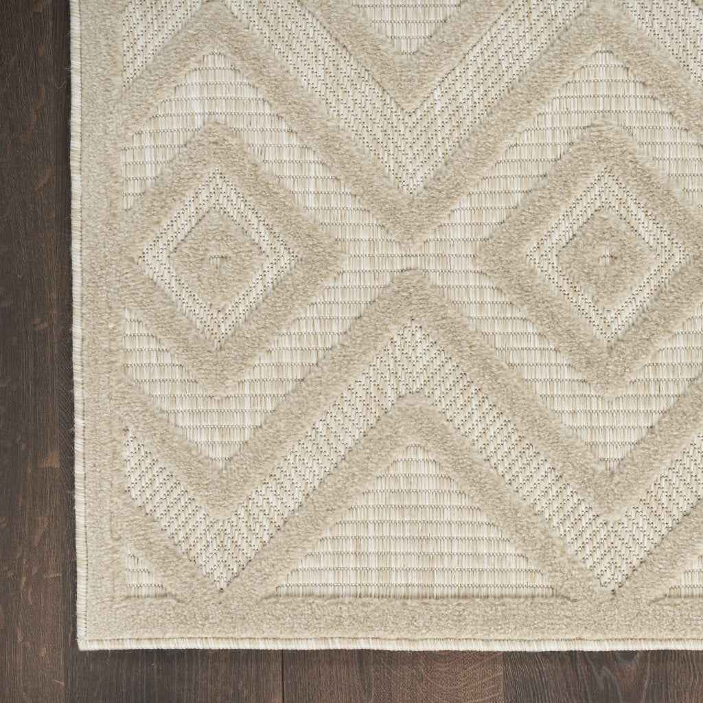 4' X 6' Cream And Beige Geometric Indoor Outdoor Area Rug