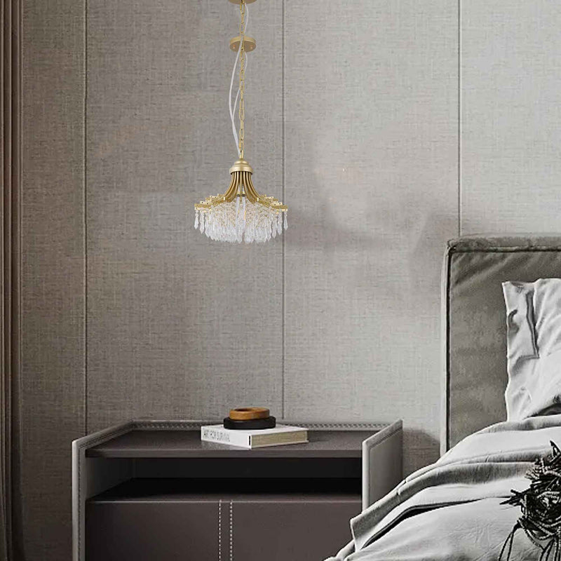 Clear And Gold Metal and Crystals Chandelier With Clear Shade