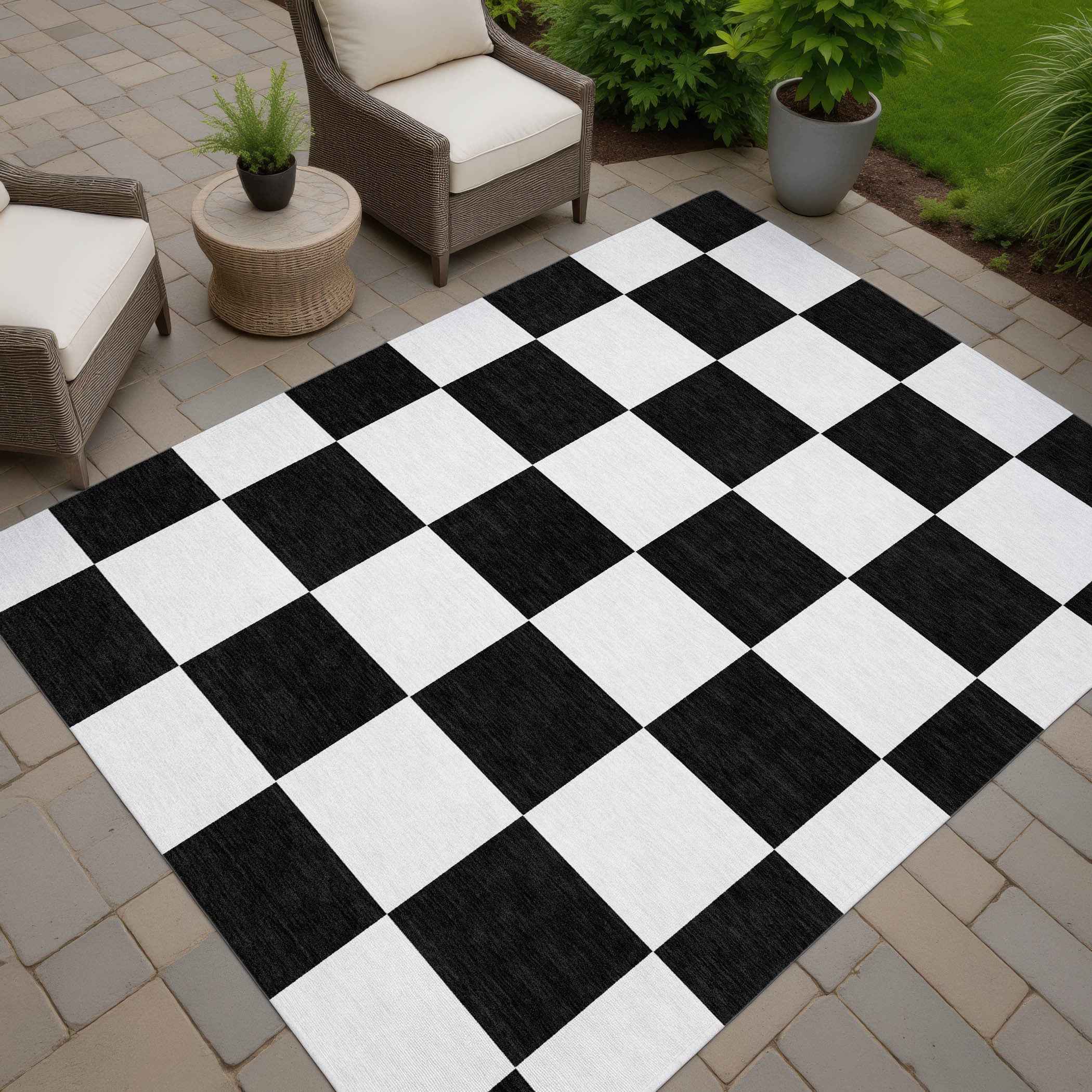9' X 12' Black And White Geometric Washable Indoor Outdoor Area Rug