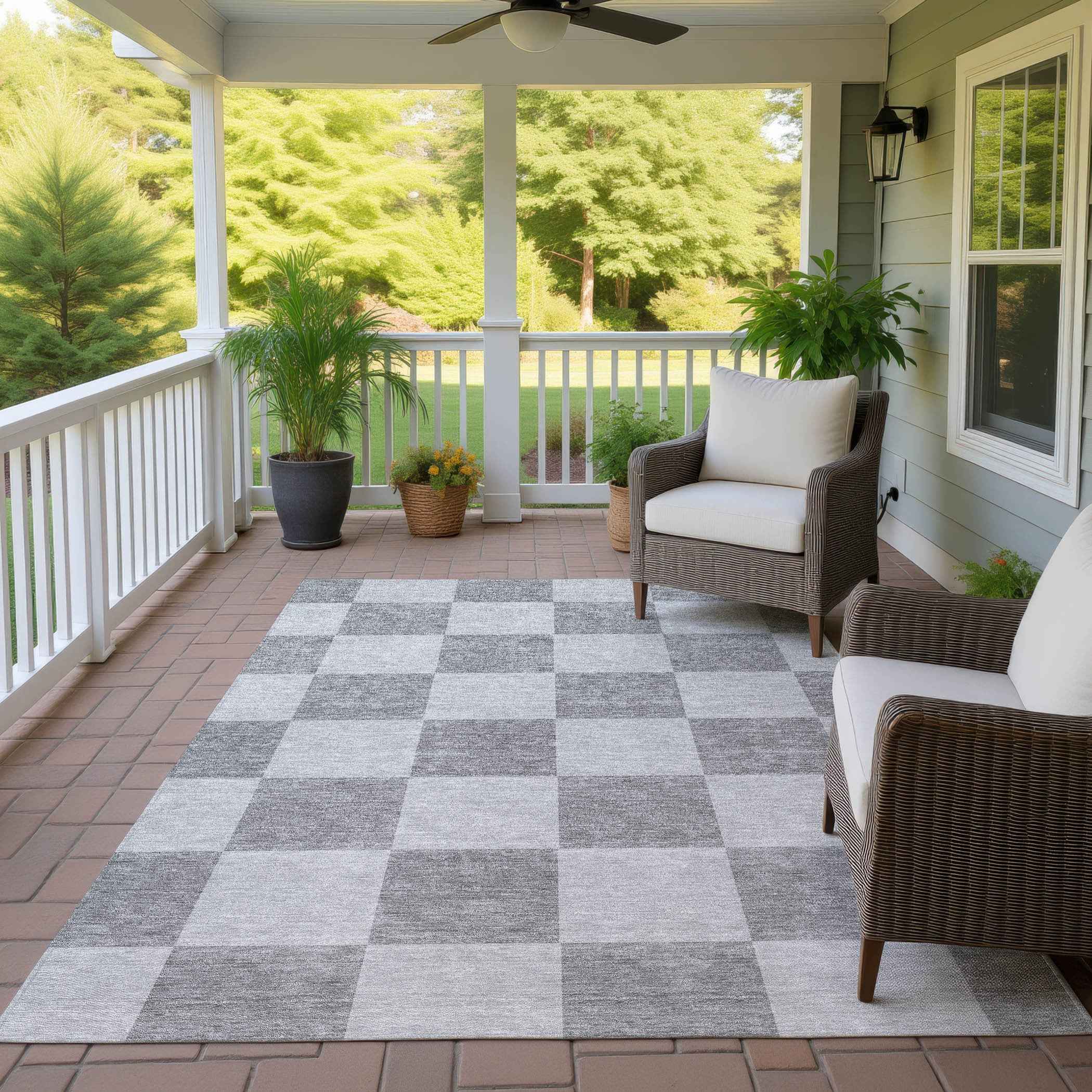 5' X 8' Gray And Pewter Geometric Washable Indoor Outdoor Area Rug