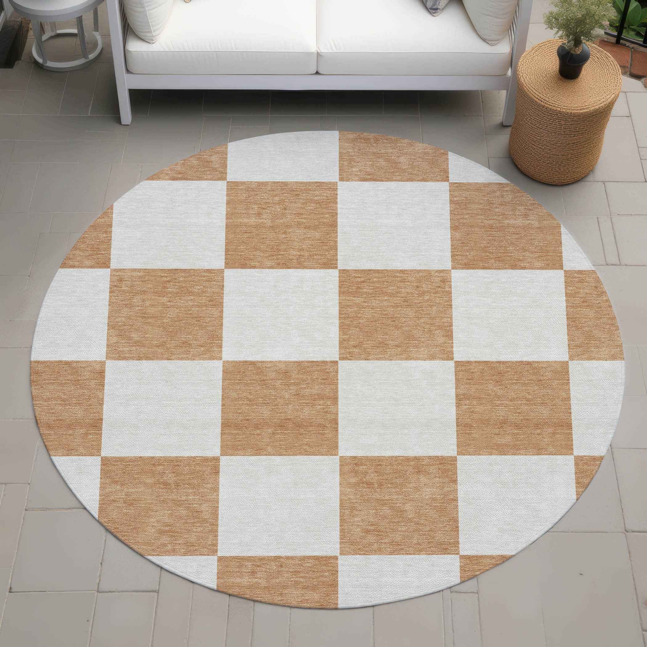 8' Copper And Ivory Round Geometric Washable Indoor Outdoor Area Rug