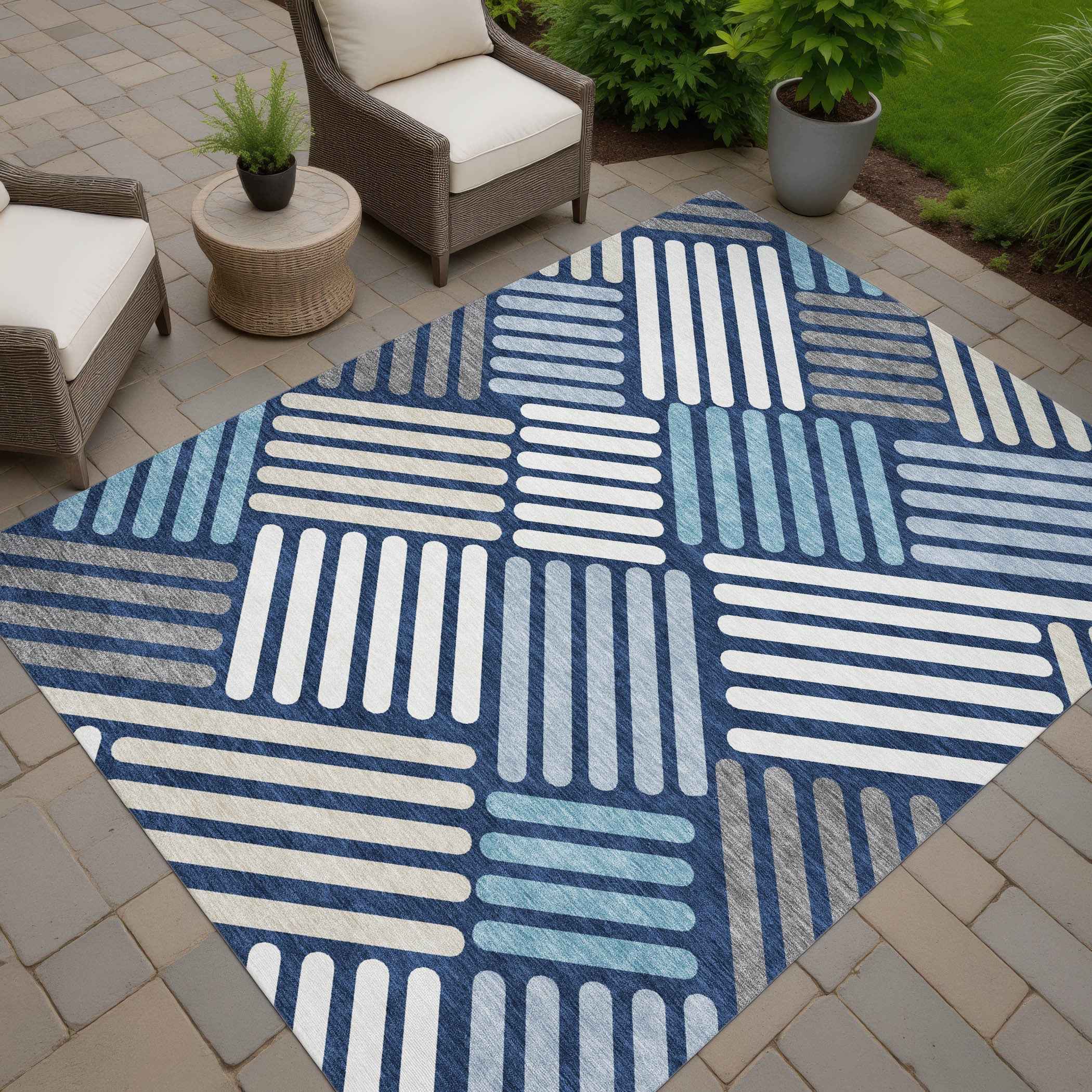 5' X 8' Navy Blue Ivory And Pewter Geometric Washable Indoor Outdoor Area Rug