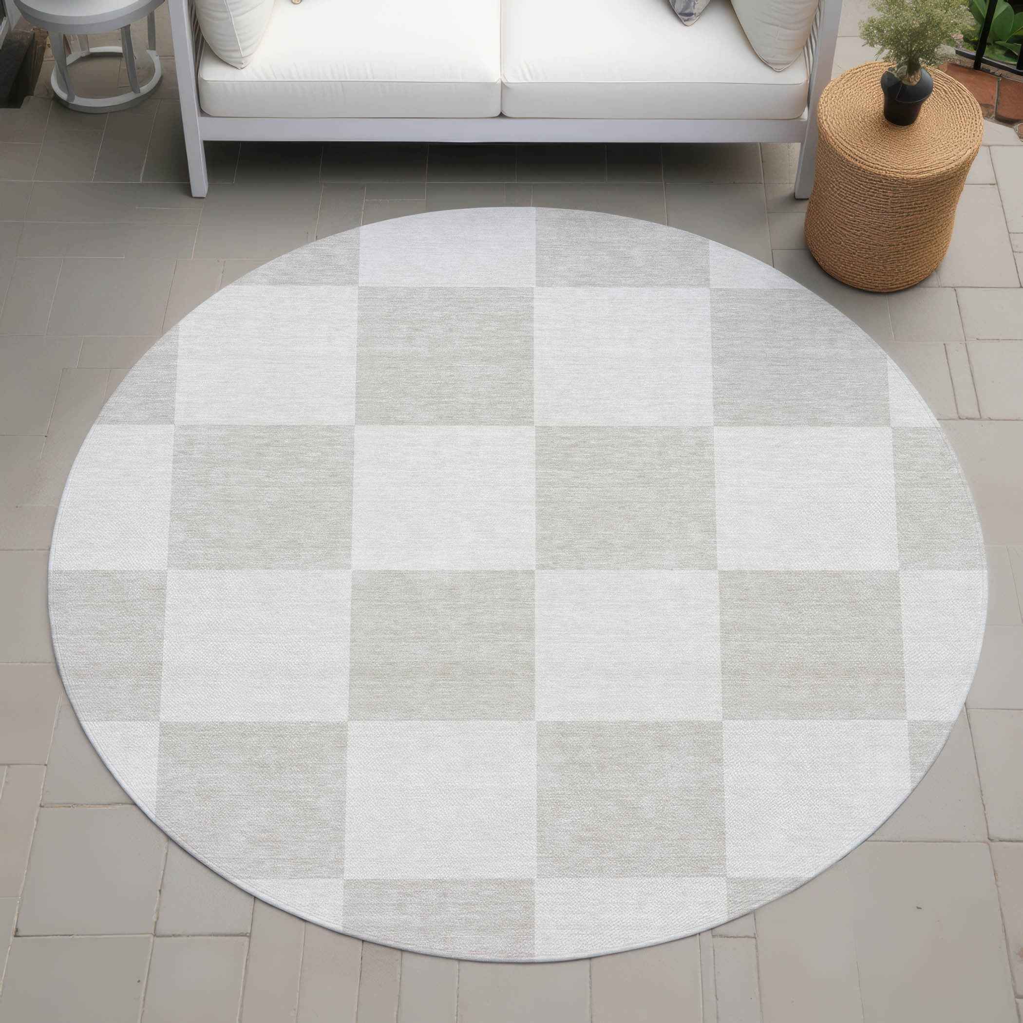 8' Ivory And Beige Round Geometric Washable Indoor Outdoor Area Rug