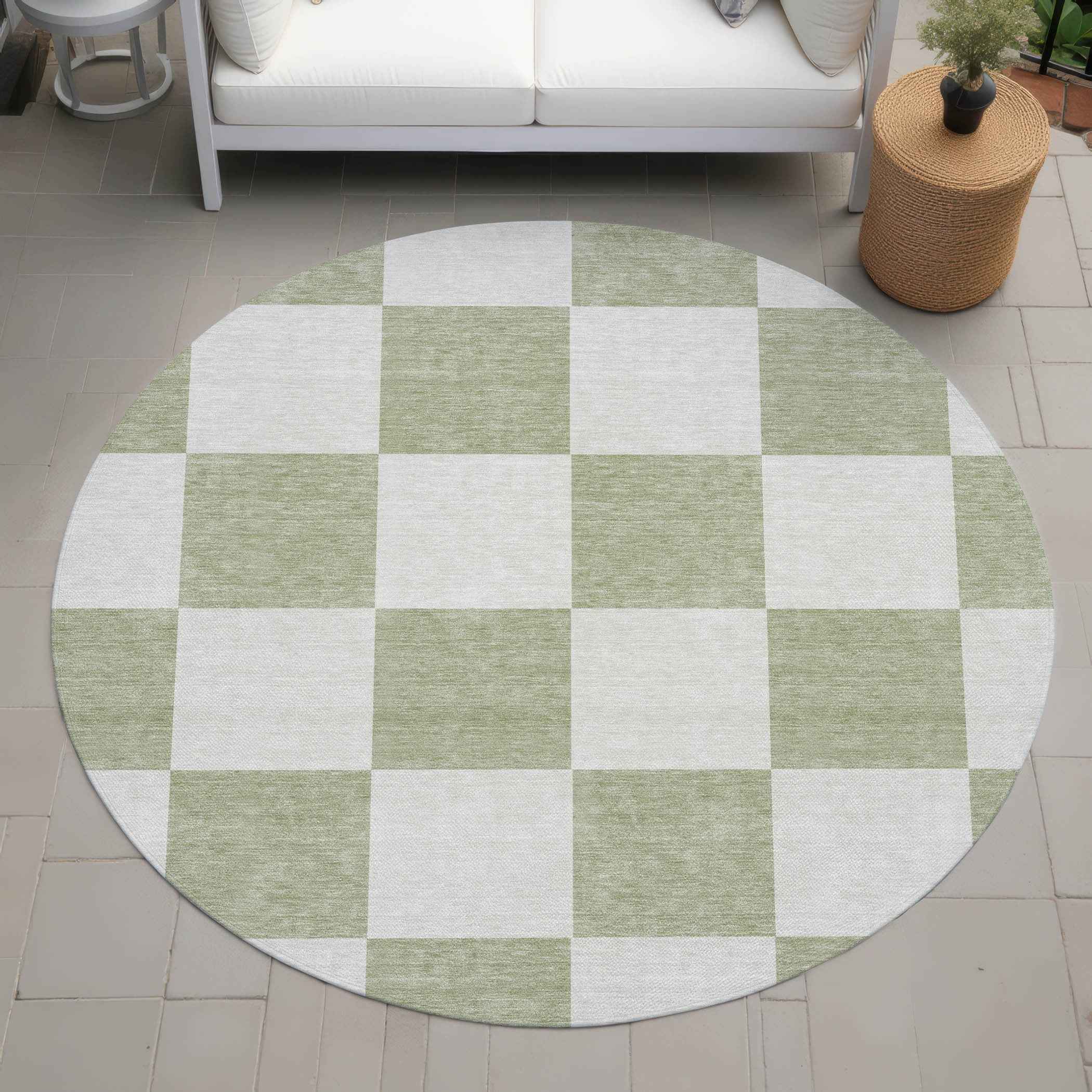8' Artichoke Green And Ivory Round Geometric Washable Indoor Outdoor Area Rug