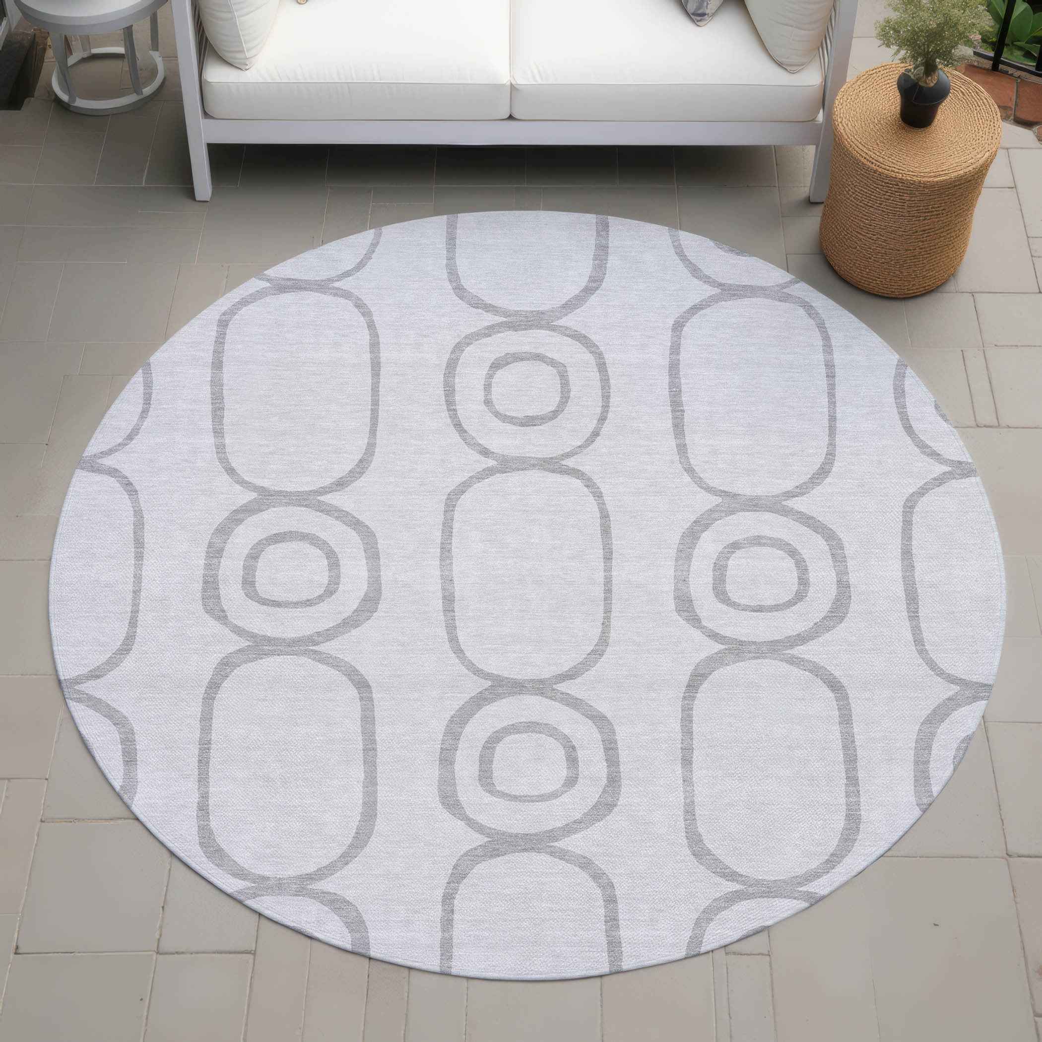 8' Silver And Gray Round Geometric Washable Indoor Outdoor Area Rug