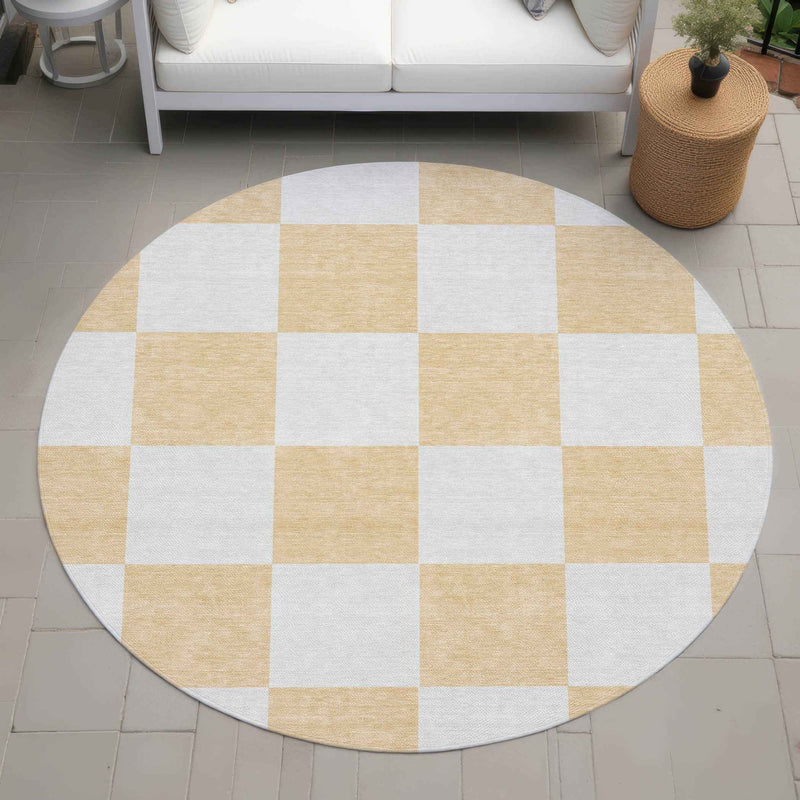 8' Peach And Beige Round Geometric Washable Indoor Outdoor Area Rug
